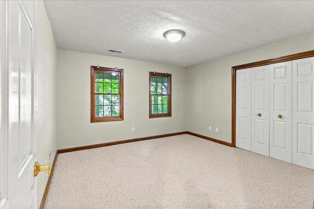 1312 Glenview Circle, Bellefontaine, Ohio 43311