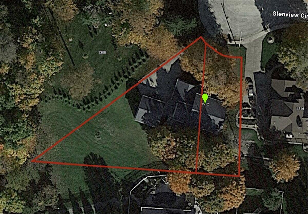 1312 Glenview Circle, Bellefontaine, Ohio 43311