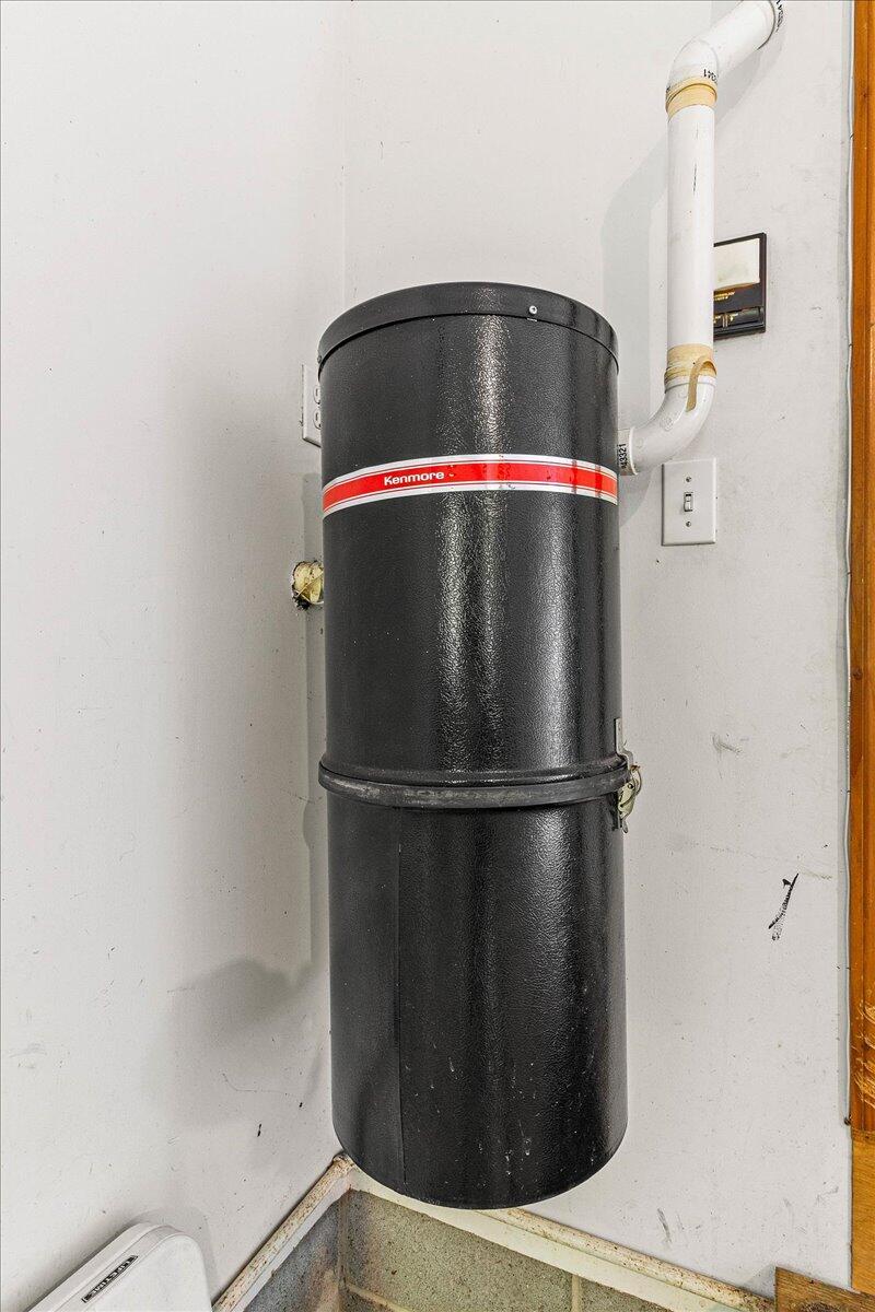 1312 Glenview Circle, Bellefontaine, Ohio 43311