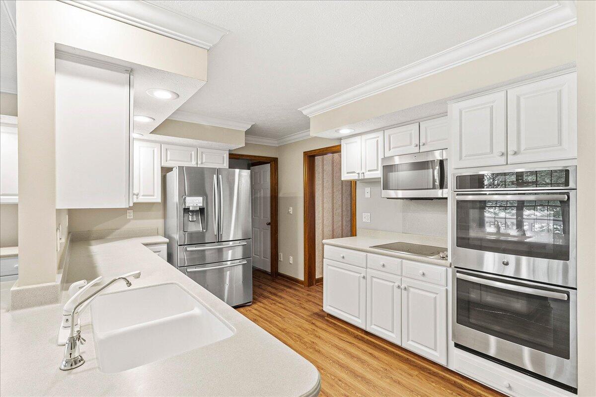 1312 Glenview Circle, Bellefontaine, Ohio 43311