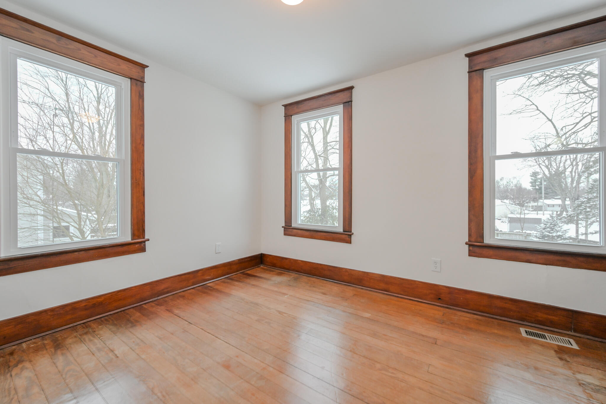 606 Walnut Street, Urbana, Ohio 43078