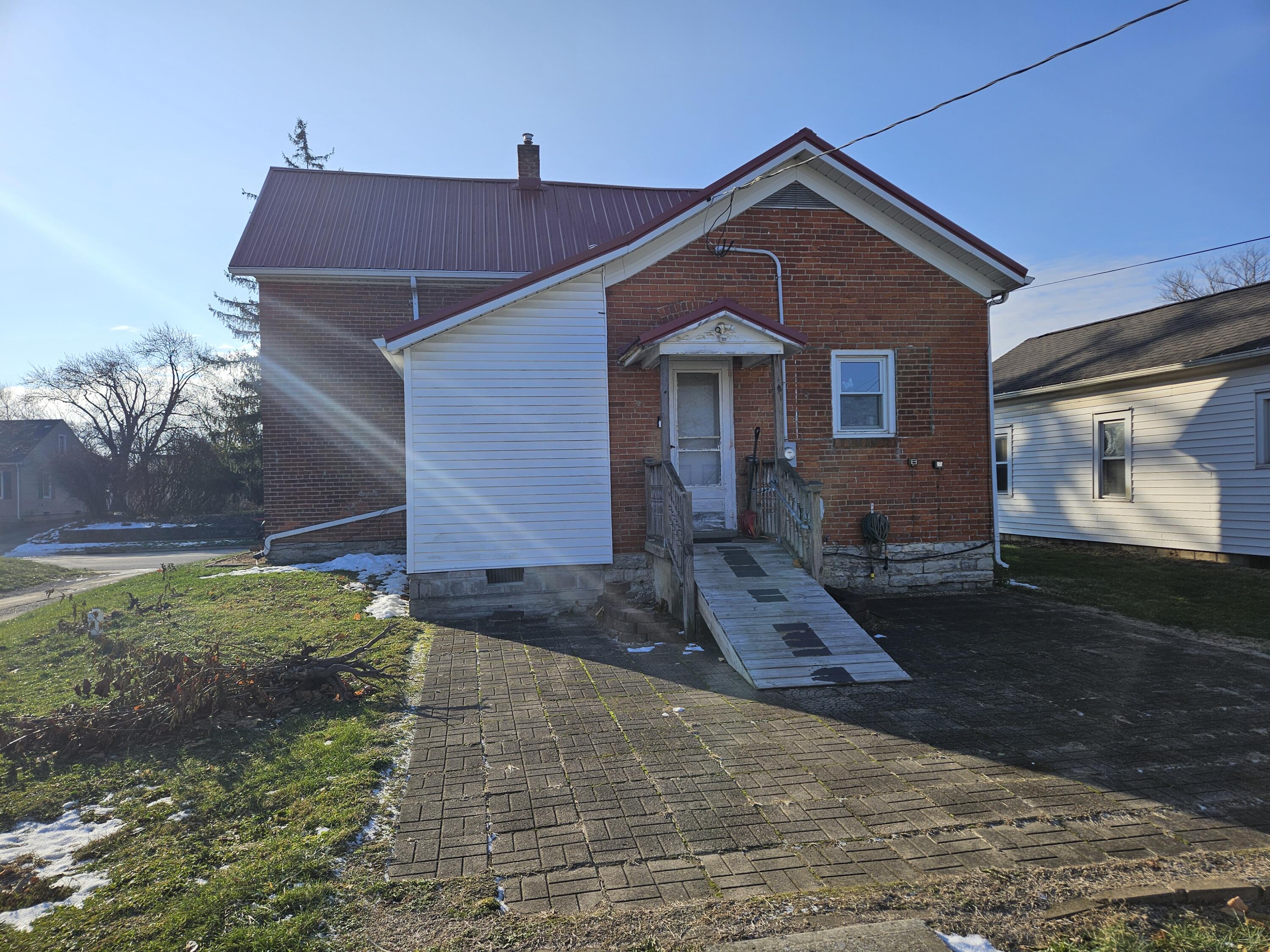 206 Benton Street, Wapakoneta, Ohio 45895