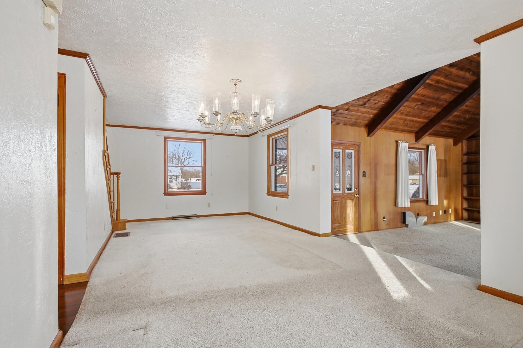 2661 Broadview Drive, Springfield, Ohio 45505