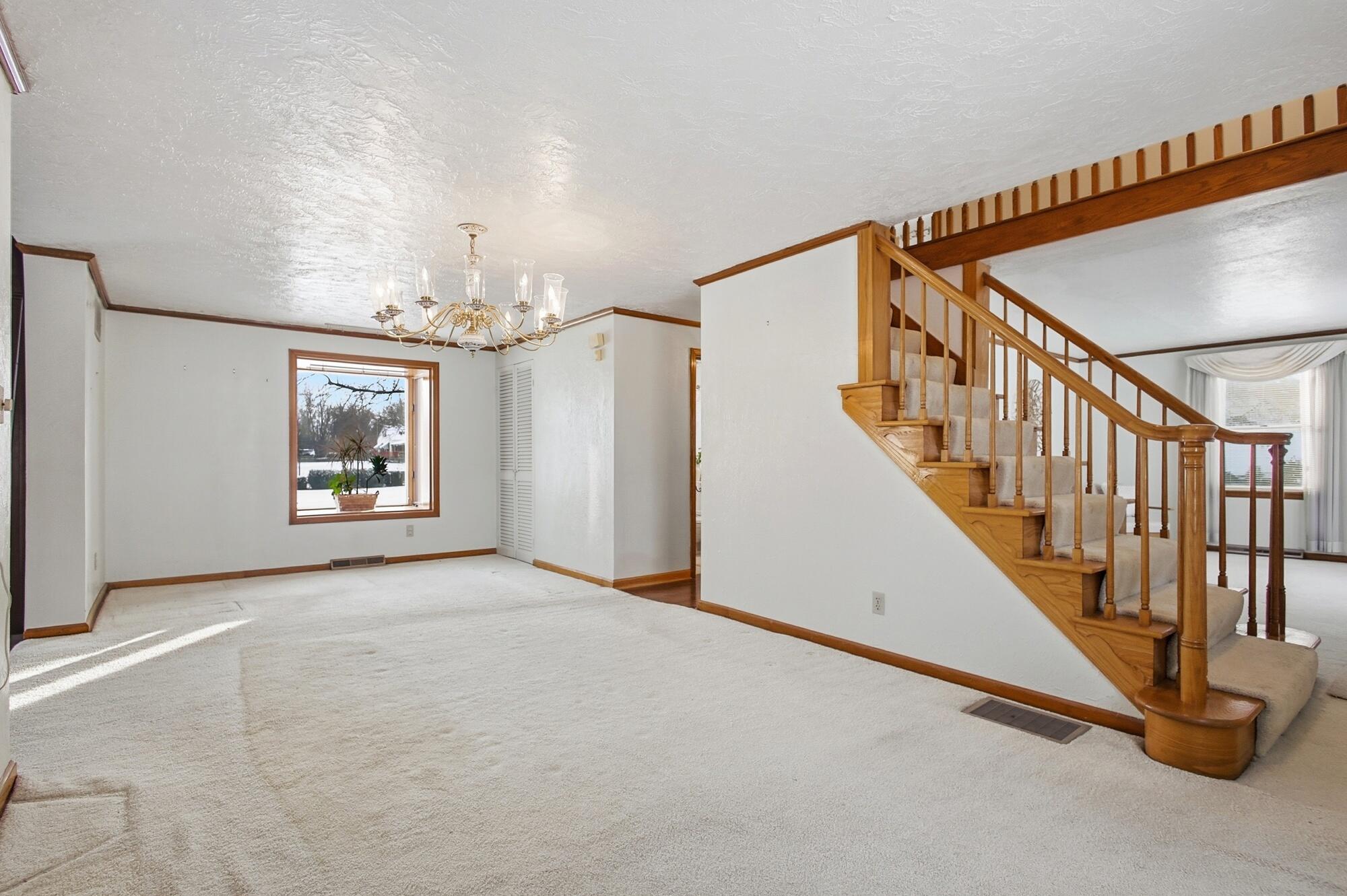 2661 Broadview Drive, Springfield, Ohio 45505