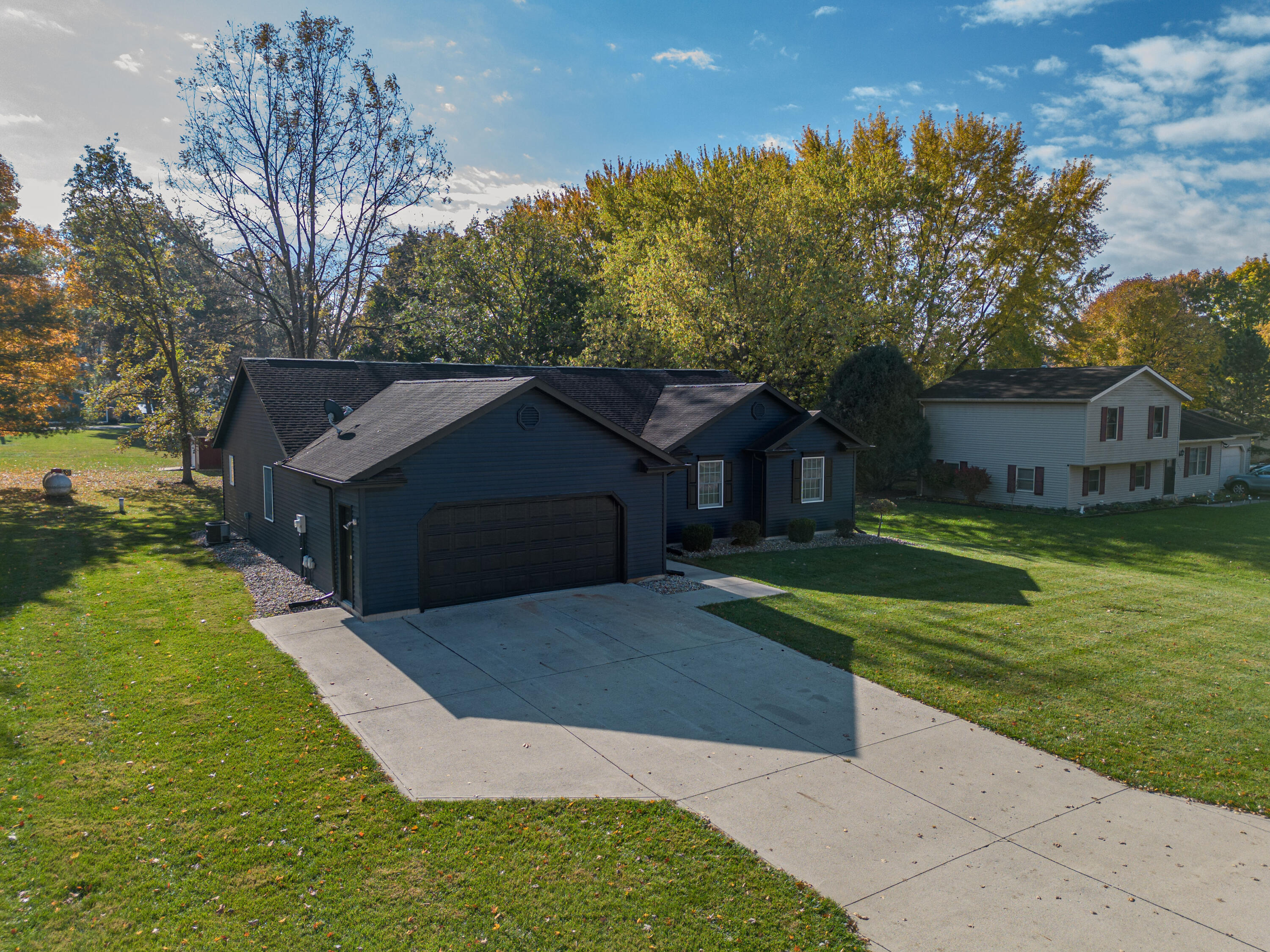 15858 Hickory Avenue, Belle Center, Ohio 43310