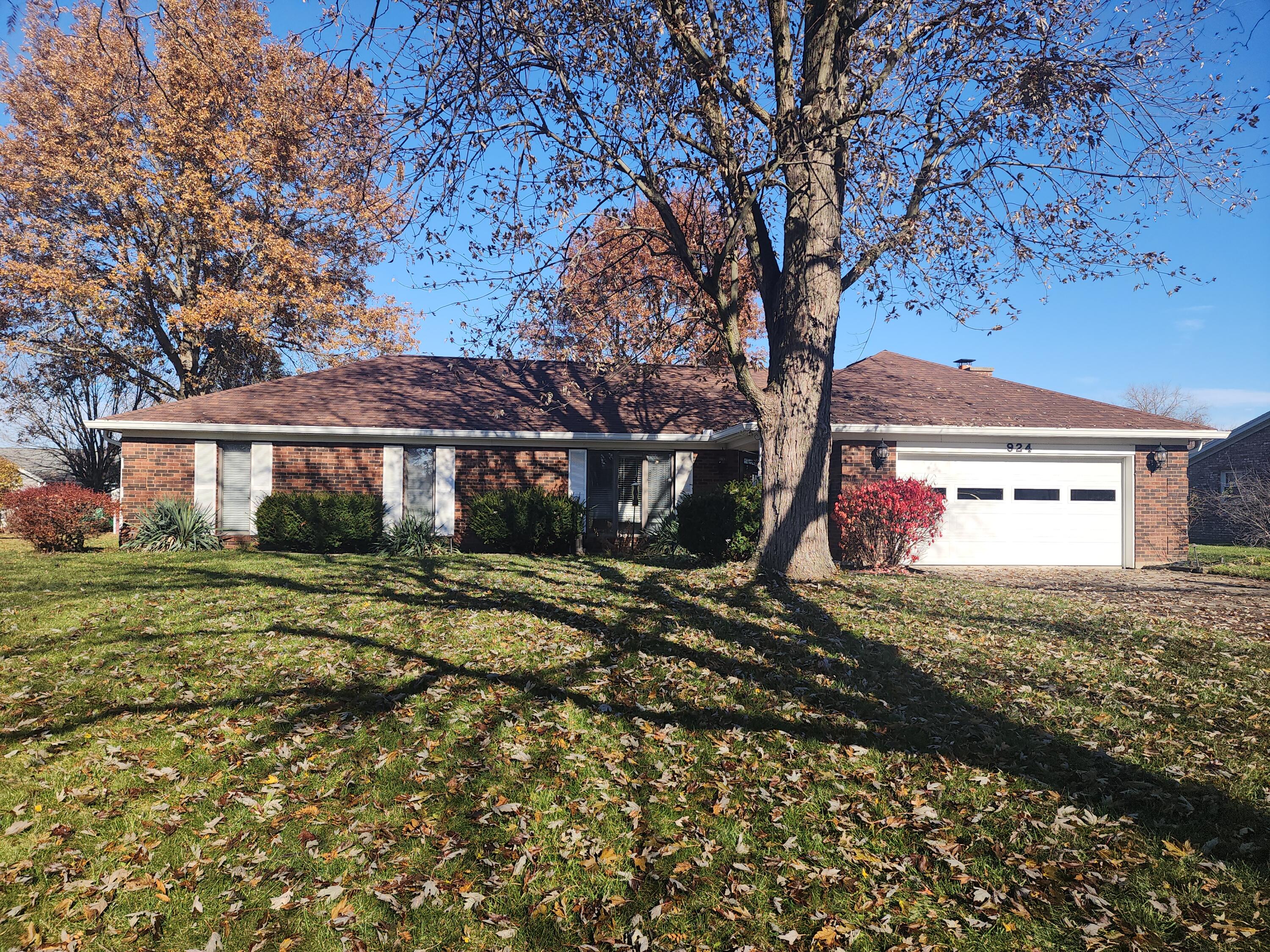 924 Poppy Drive, Wapakoneta, Ohio 45895