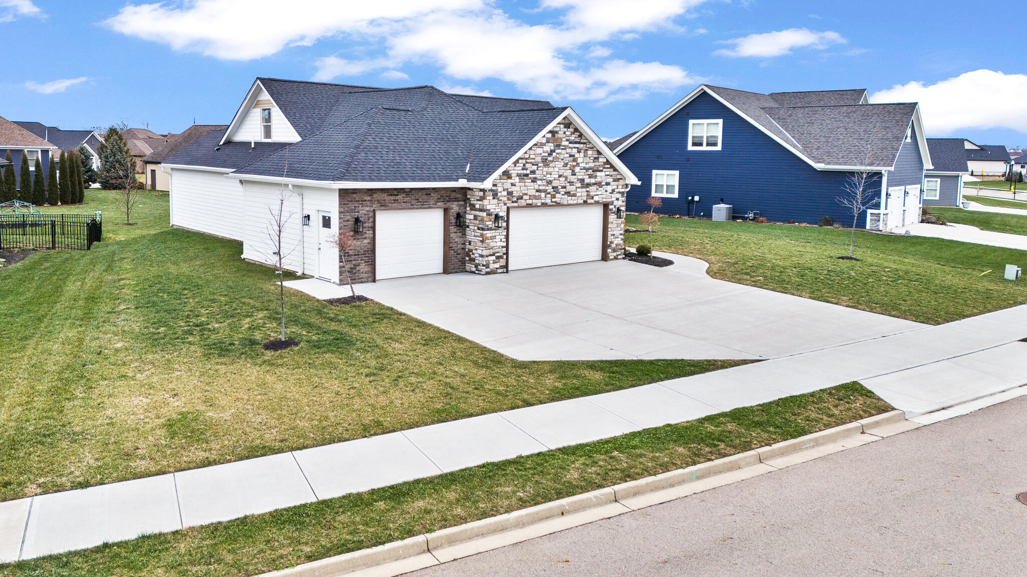 1050 Rosenthal Drive, Troy, Ohio 45373