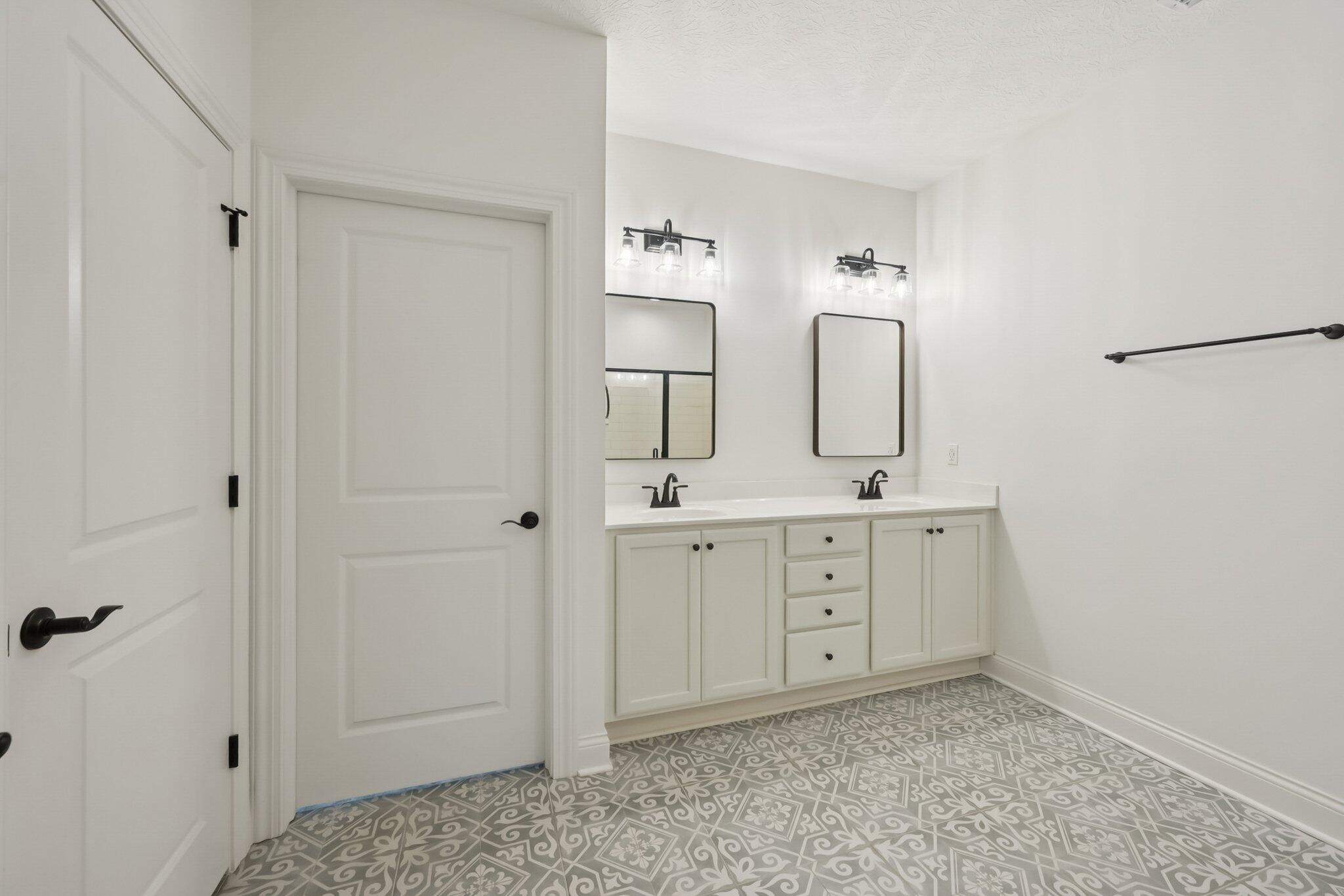 4854 Piedmont Drive, Hilliard, Ohio 43026