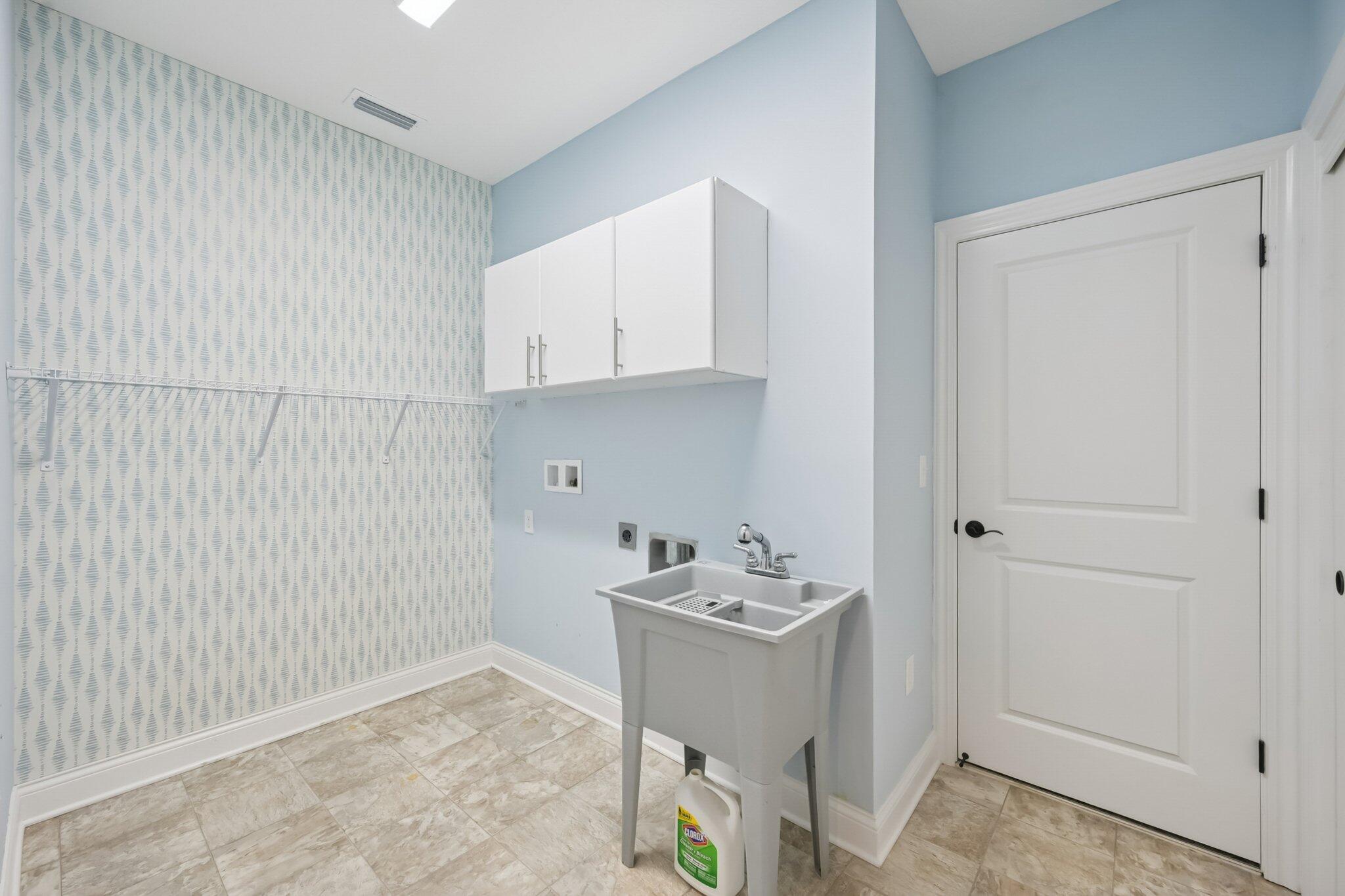 4854 Piedmont Drive, Hilliard, Ohio 43026