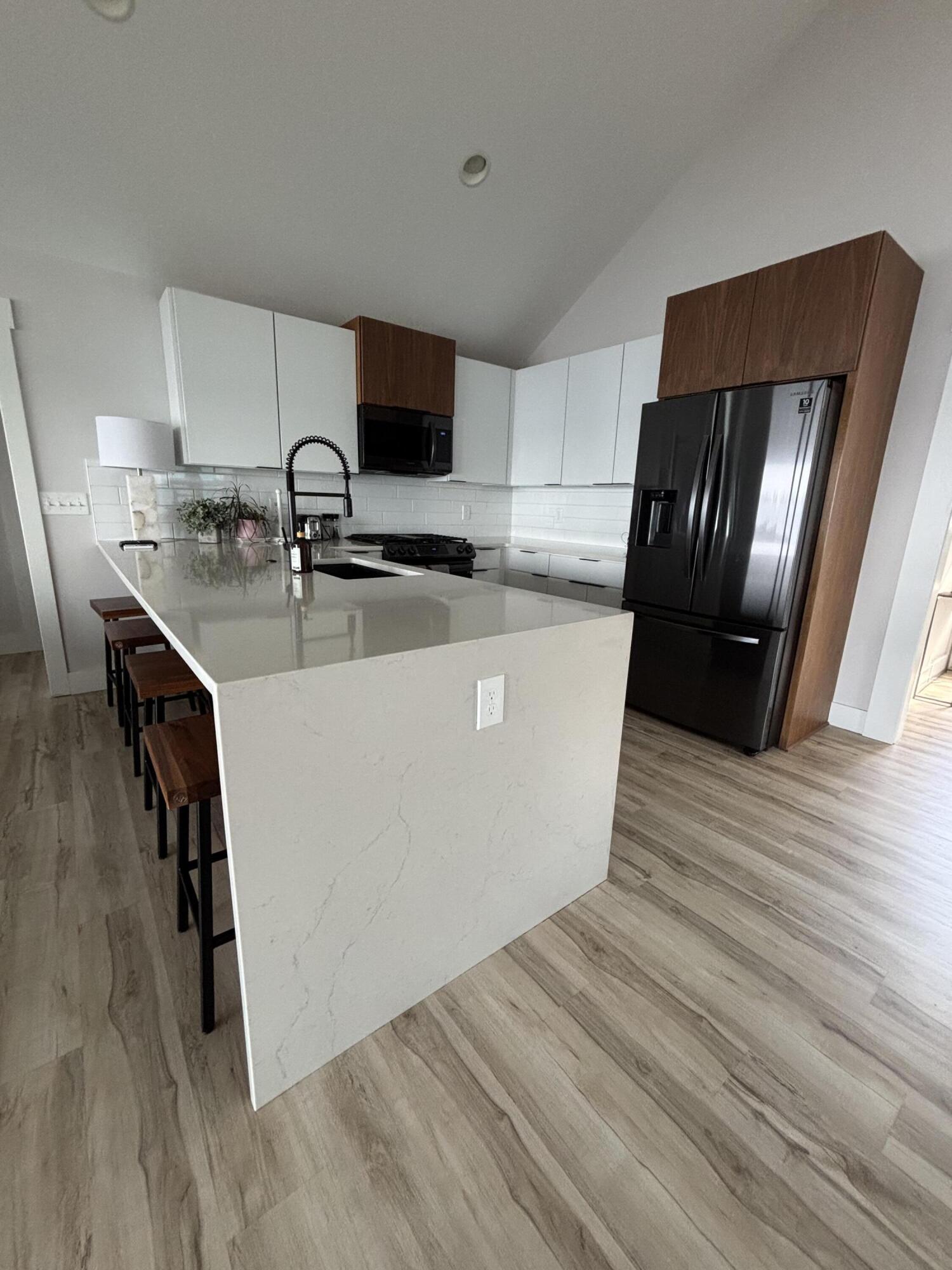 7925 Hickory Avenue, Russells Point, Ohio 43348