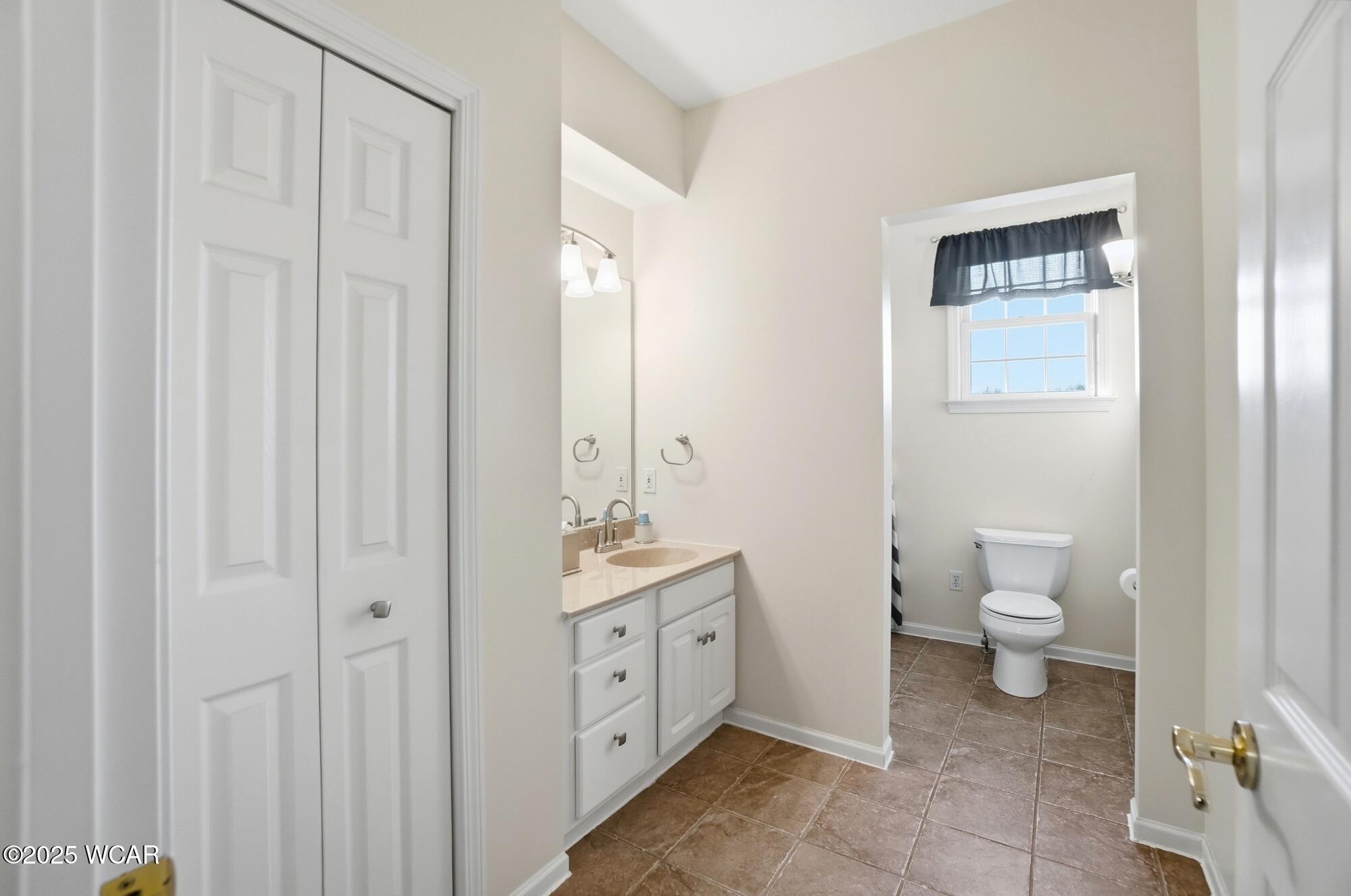 2905 Oak Hill Court, Lima, Ohio