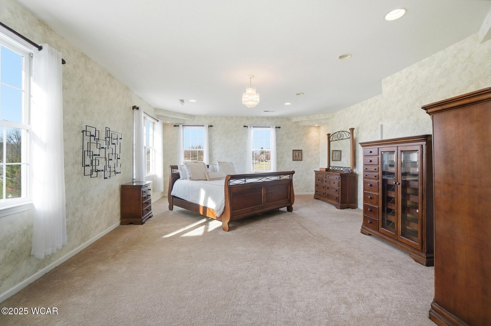 2905 Oak Hill Court, Lima, Ohio