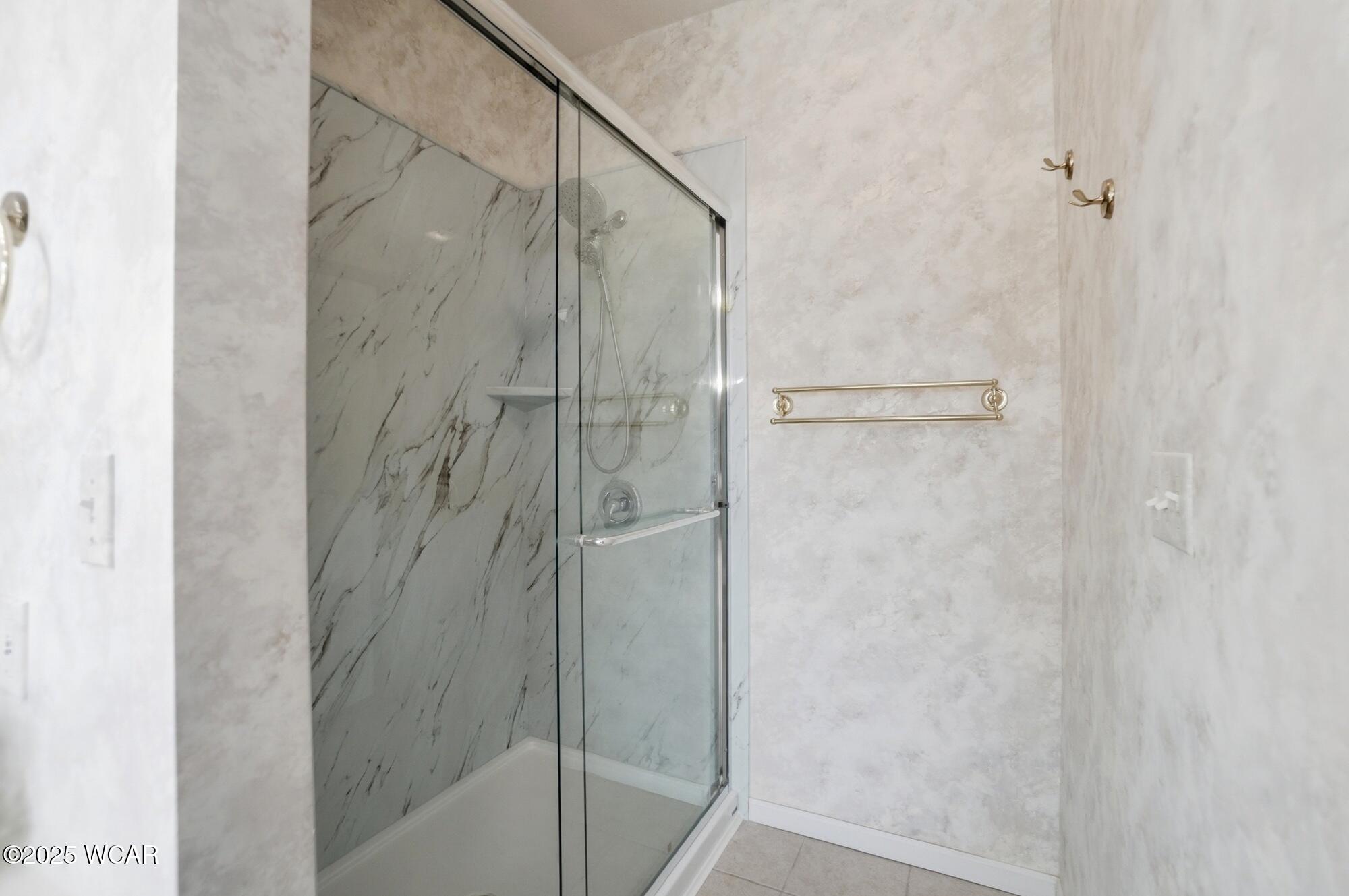 2905 Oak Hill Court, Lima, Ohio