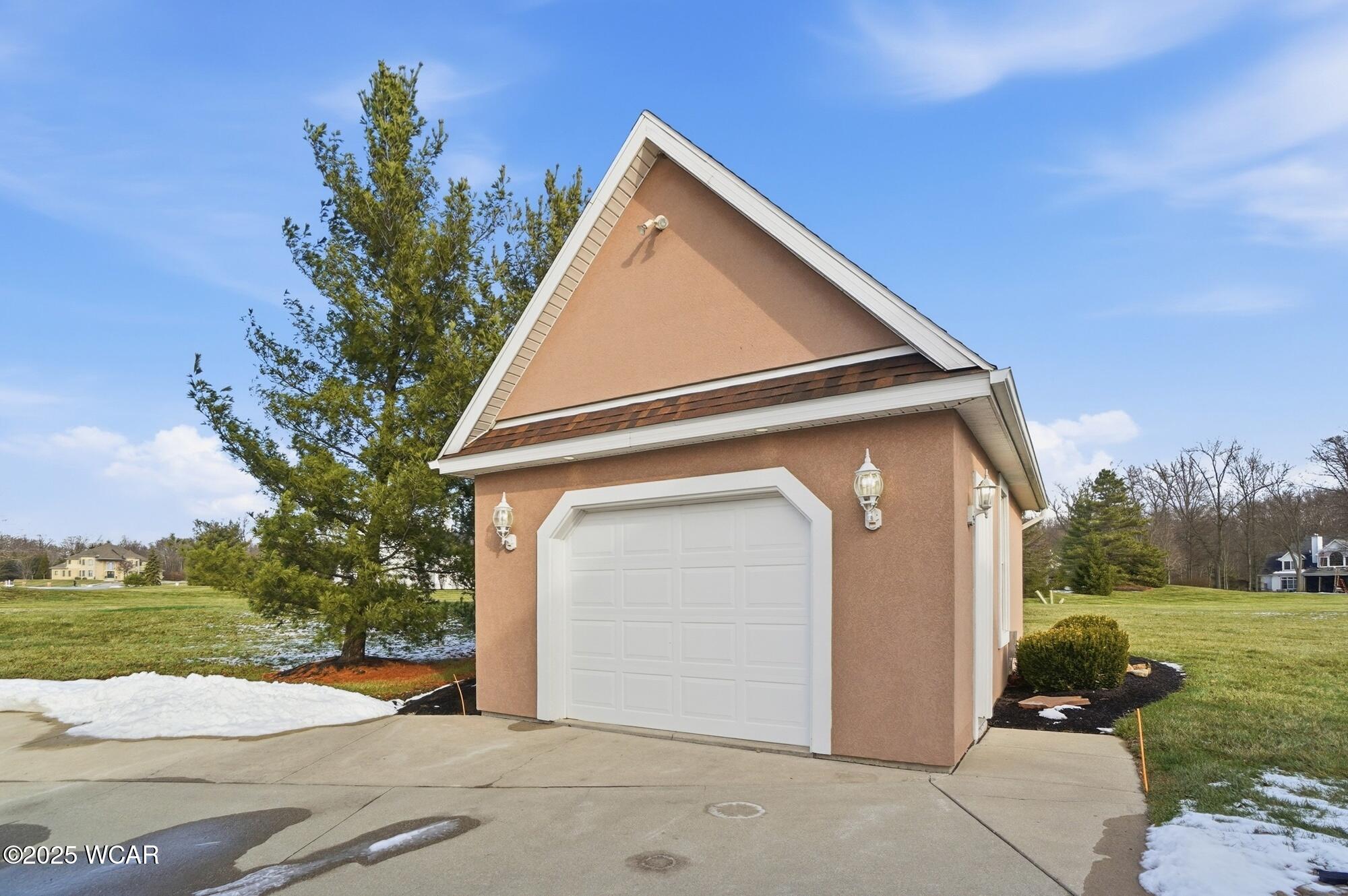 2905 Oak Hill Court, Lima, Ohio