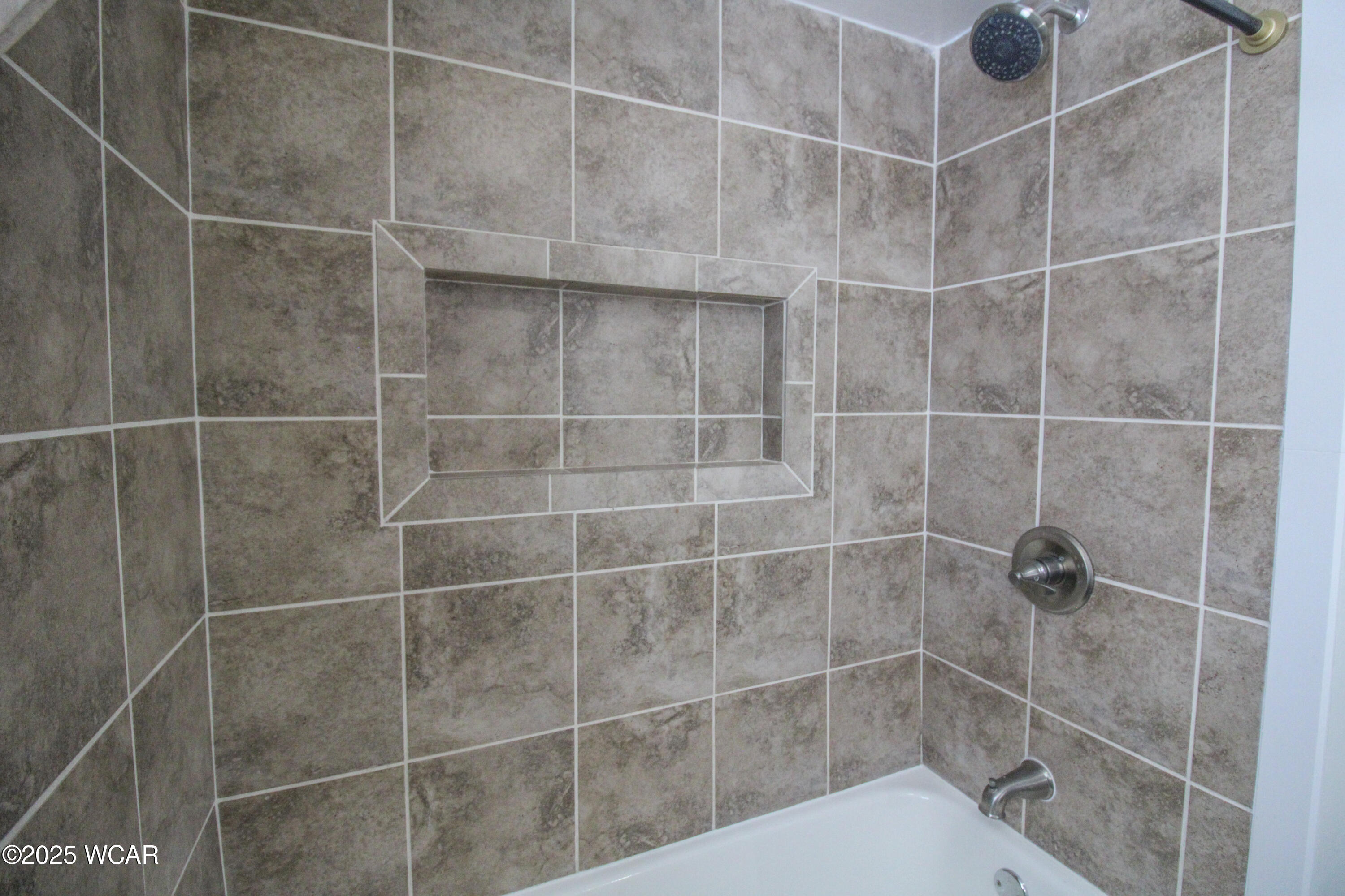 633 Canyon Drive, Lima, Ohio