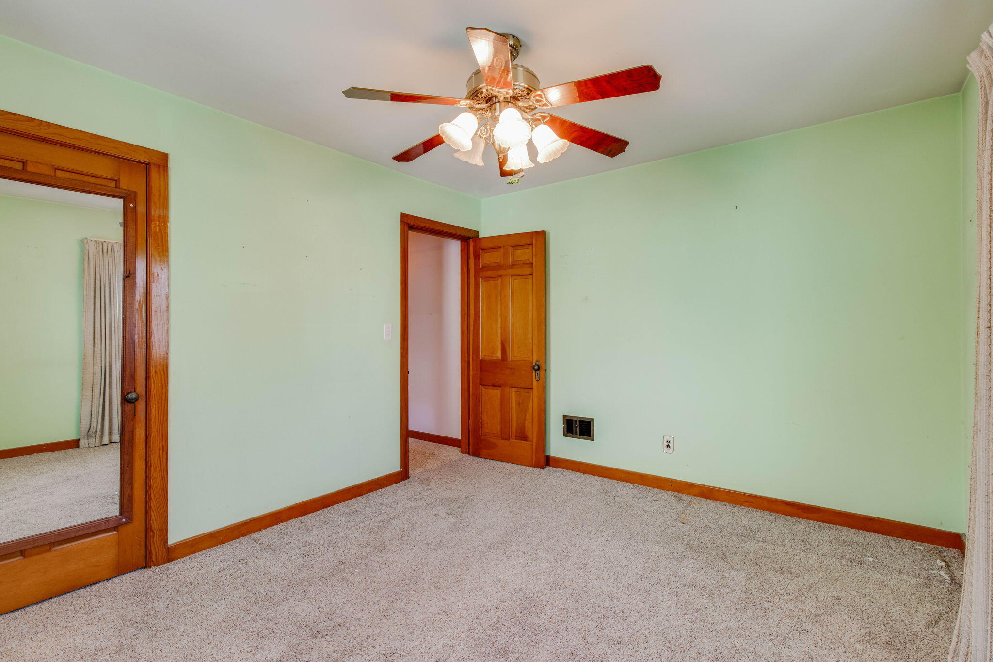 207 Roseland Avenue, Springfield, Ohio 45503