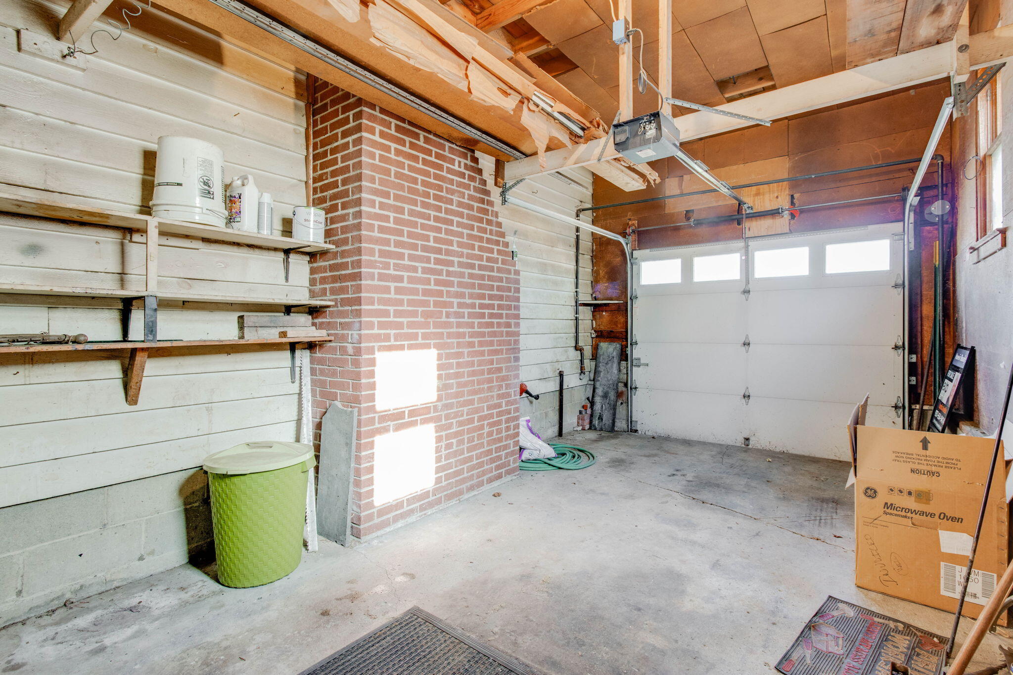 207 Roseland Avenue, Springfield, Ohio 45503