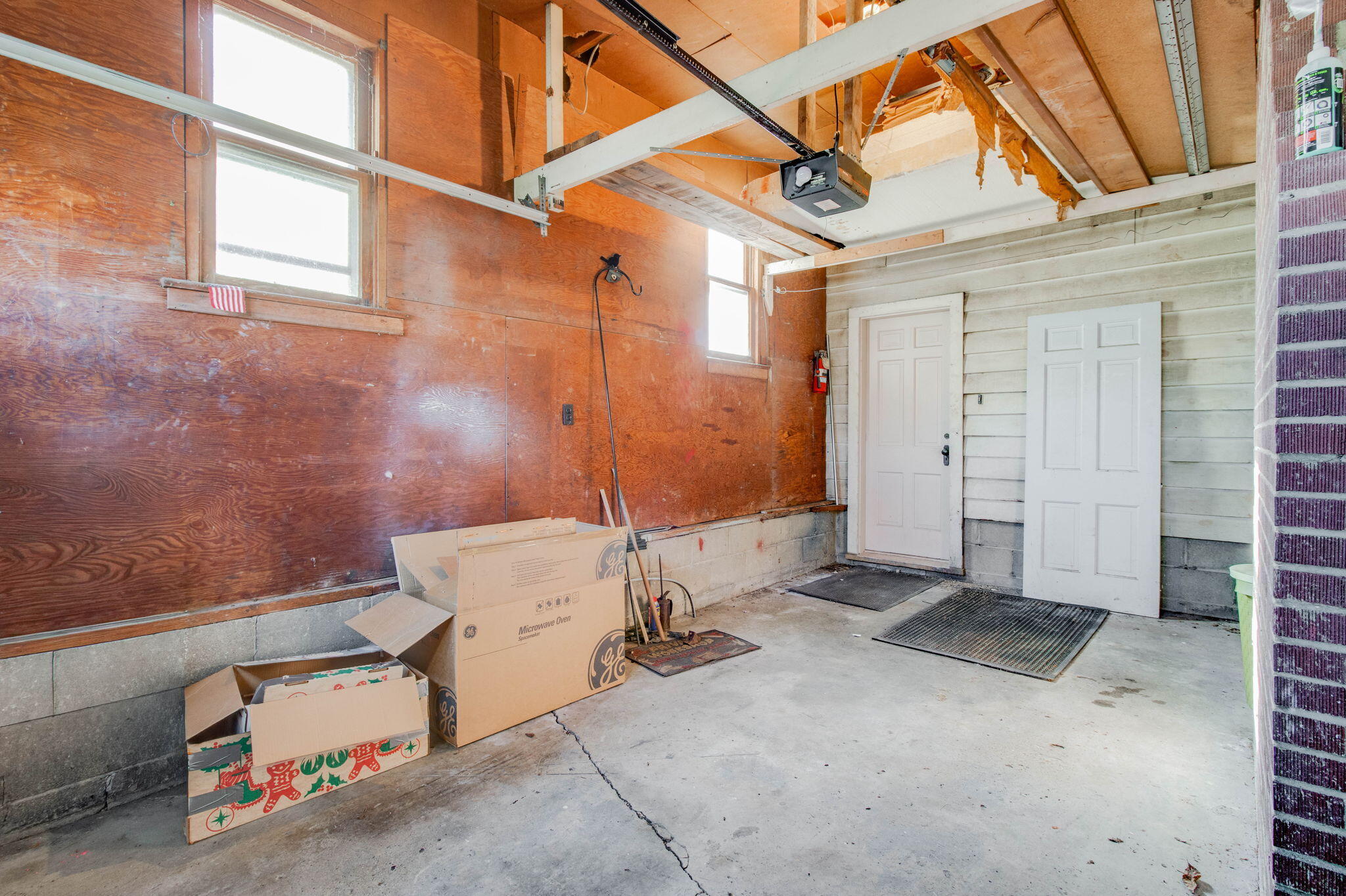 207 Roseland Avenue, Springfield, Ohio 45503