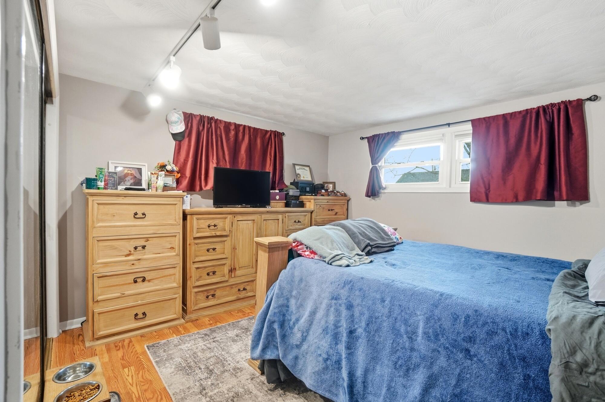 1910 Delmar Drive, Springfield, Ohio 45503