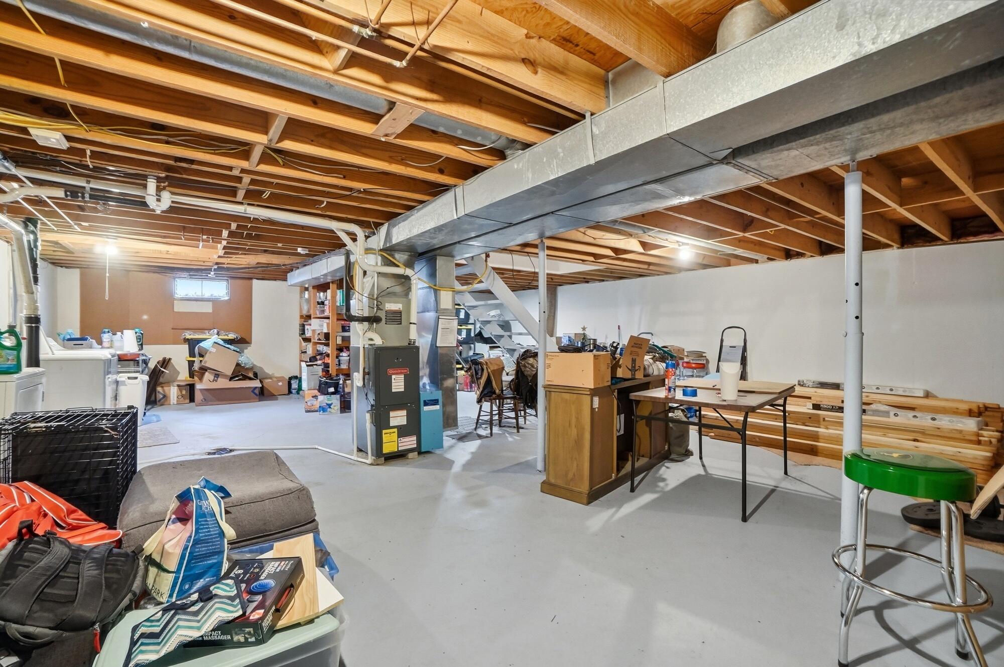 1910 Delmar Drive, Springfield, Ohio 45503