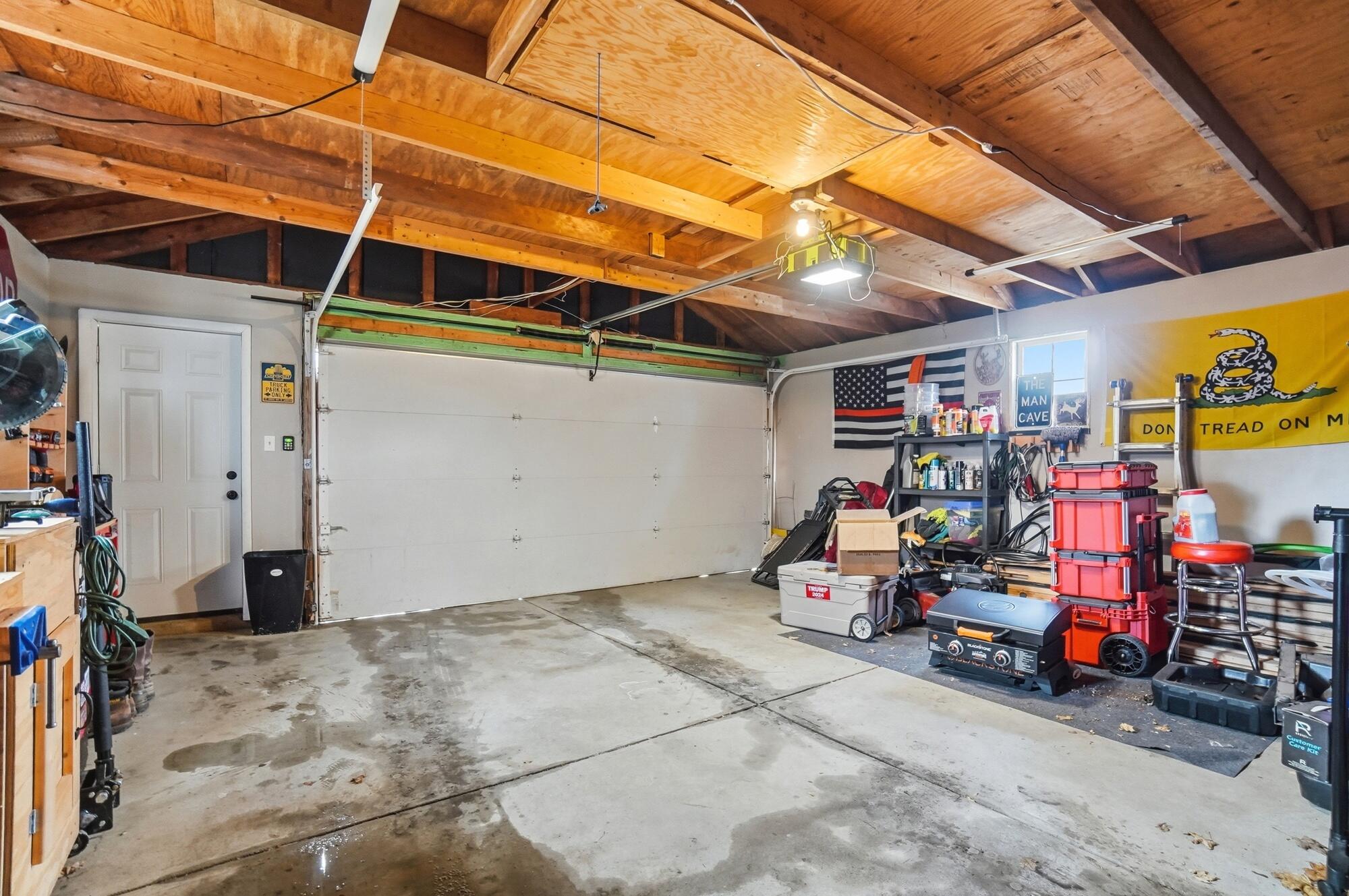 1910 Delmar Drive, Springfield, Ohio 45503