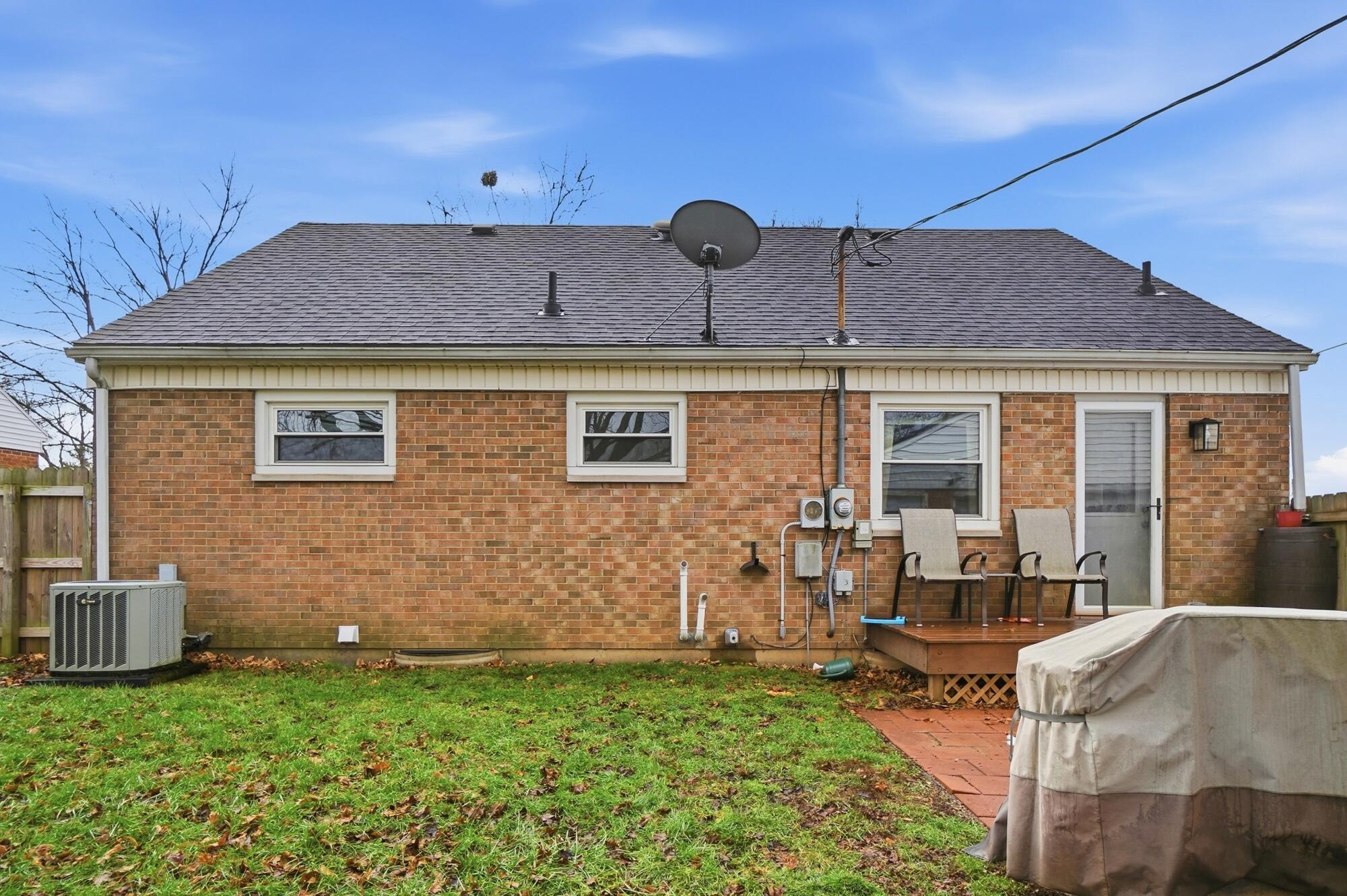 1910 Delmar Drive, Springfield, Ohio 45503