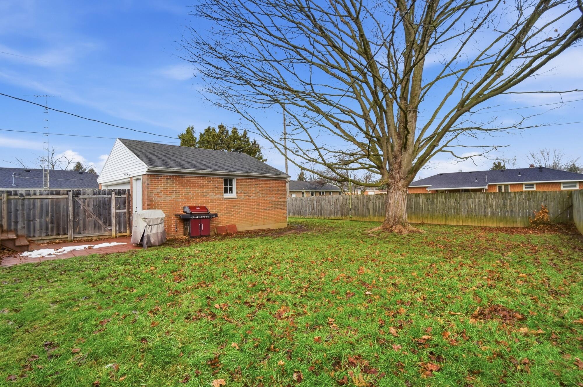 1910 Delmar Drive, Springfield, Ohio 45503