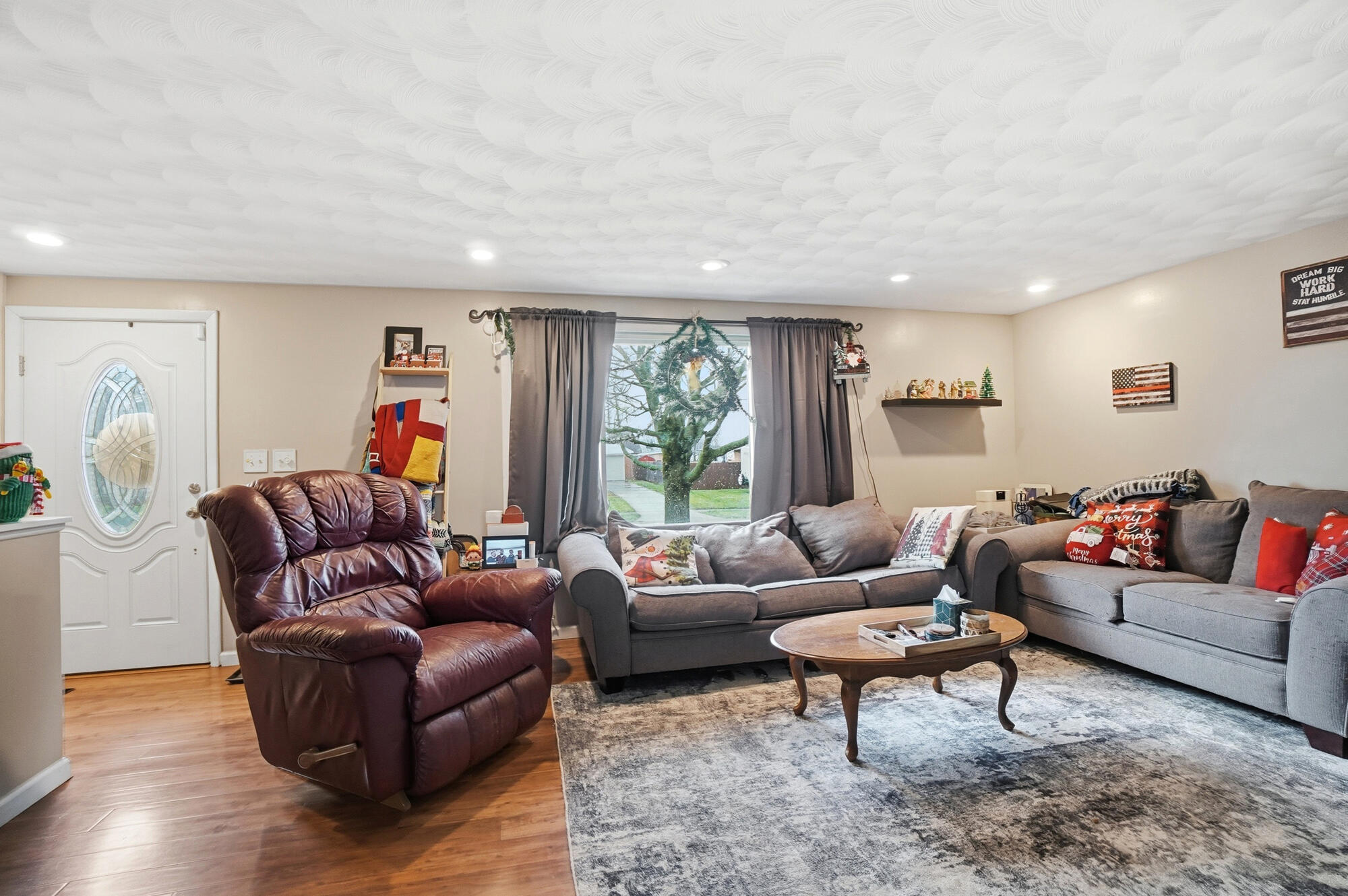 1910 Delmar Drive, Springfield, Ohio 45503