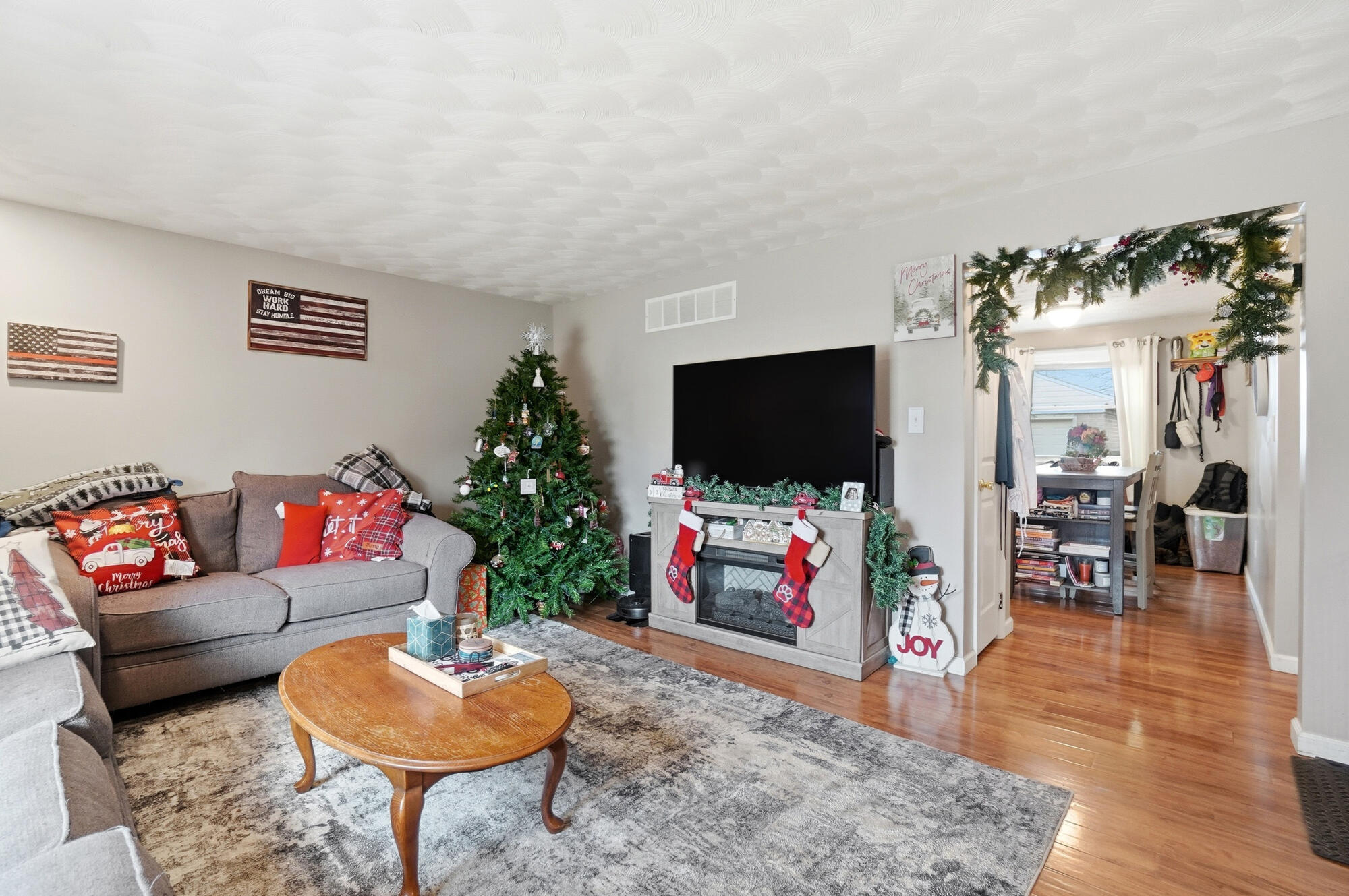 1910 Delmar Drive, Springfield, Ohio 45503