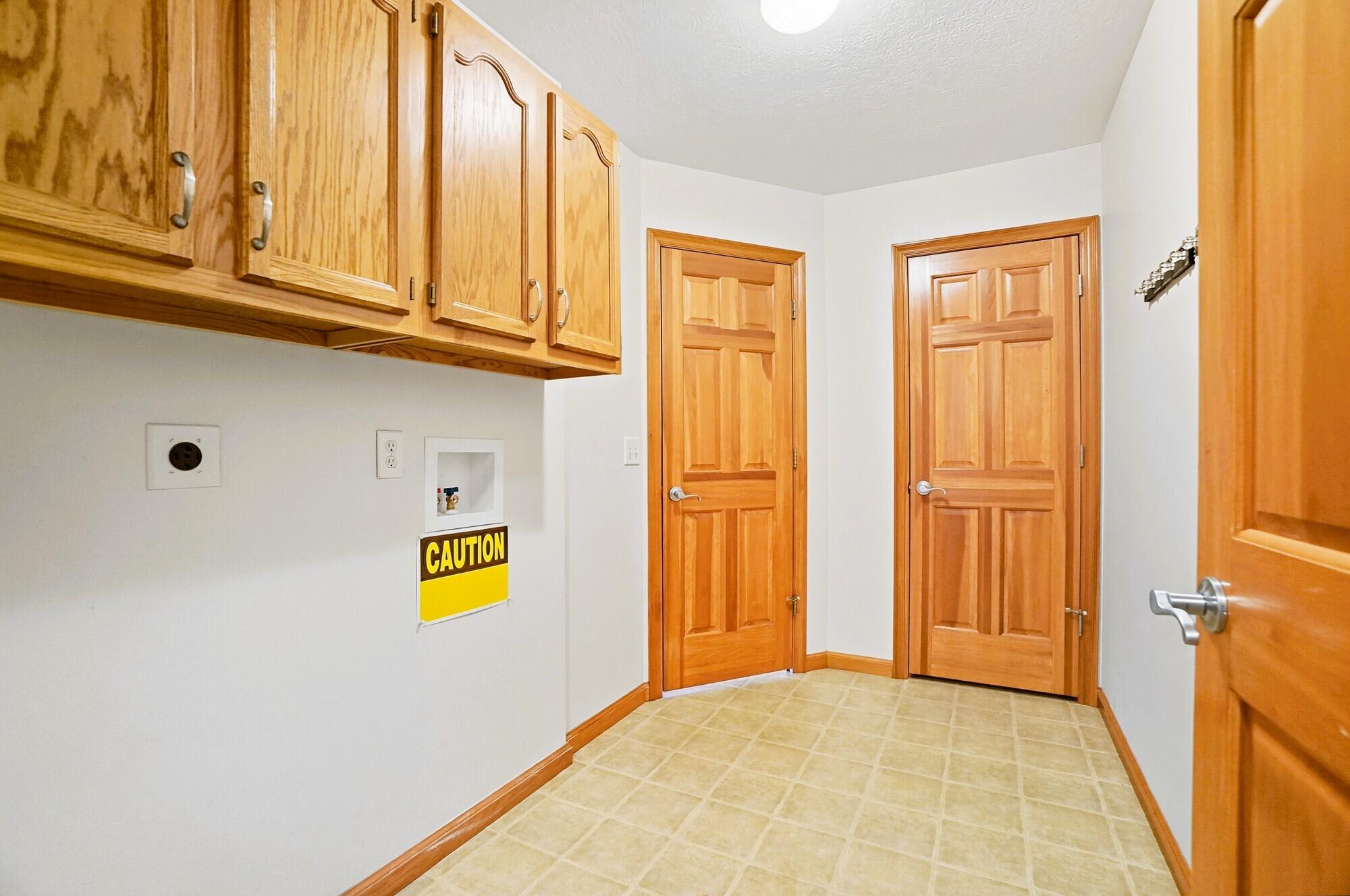 1350 Winchester Drive, Troy, Ohio 45373