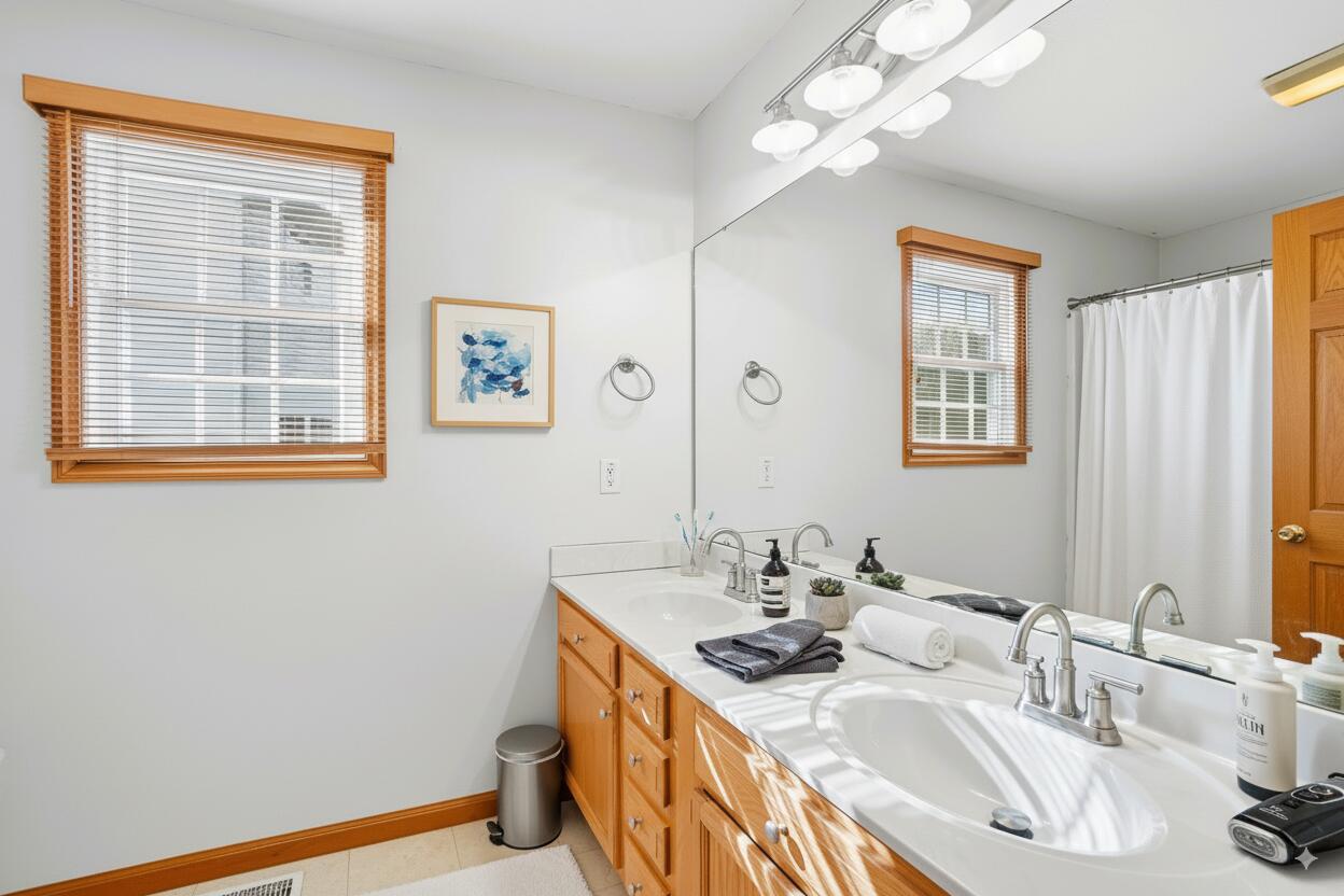 1350 Winchester Drive, Troy, Ohio 45373