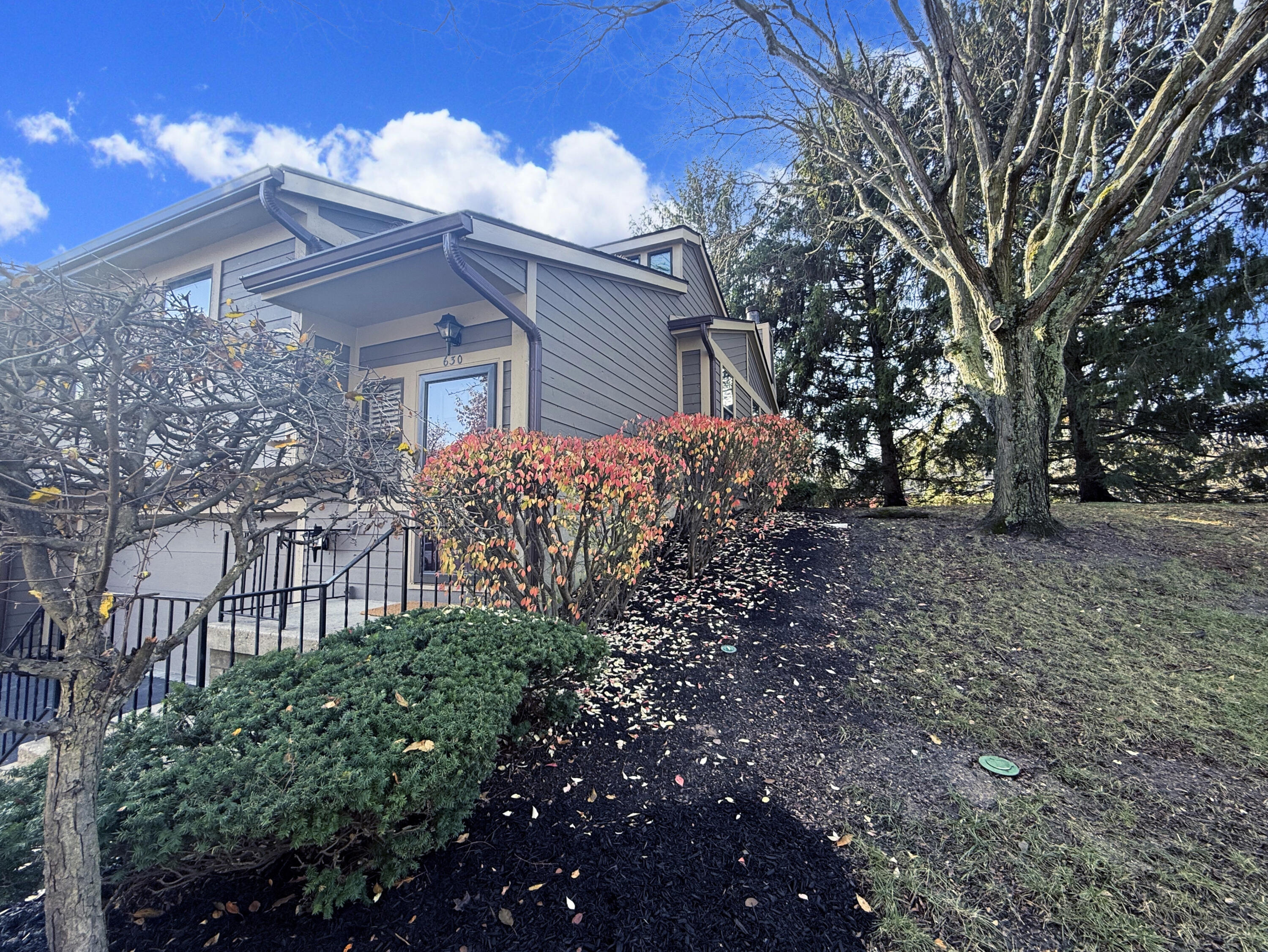 630 Hidden Valley Court, Fairborn, Ohio 45324