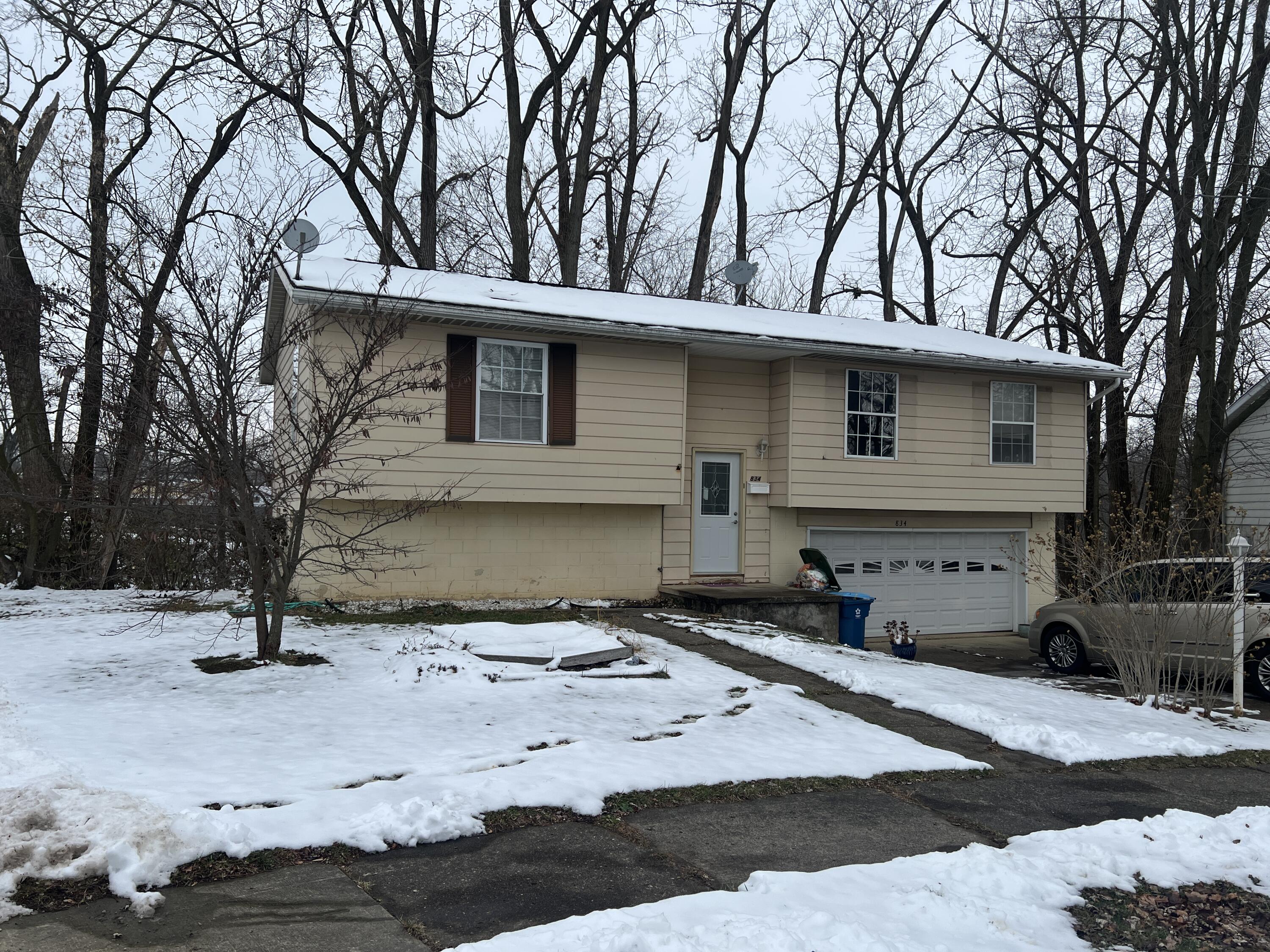 834 West Avenue, Sidney, Ohio 45365