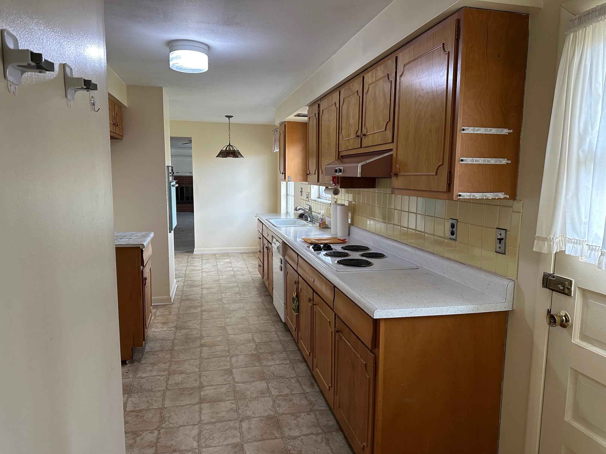 3607 Twinbrook Lane, Dayton, Ohio 45429