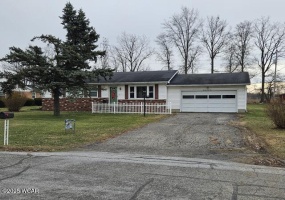 2035 Maplewood Lane, Lima, Ohio, 3 Bedrooms Bedrooms, ,1 BathroomBathrooms,Residential,For Sale,Maplewood,309085