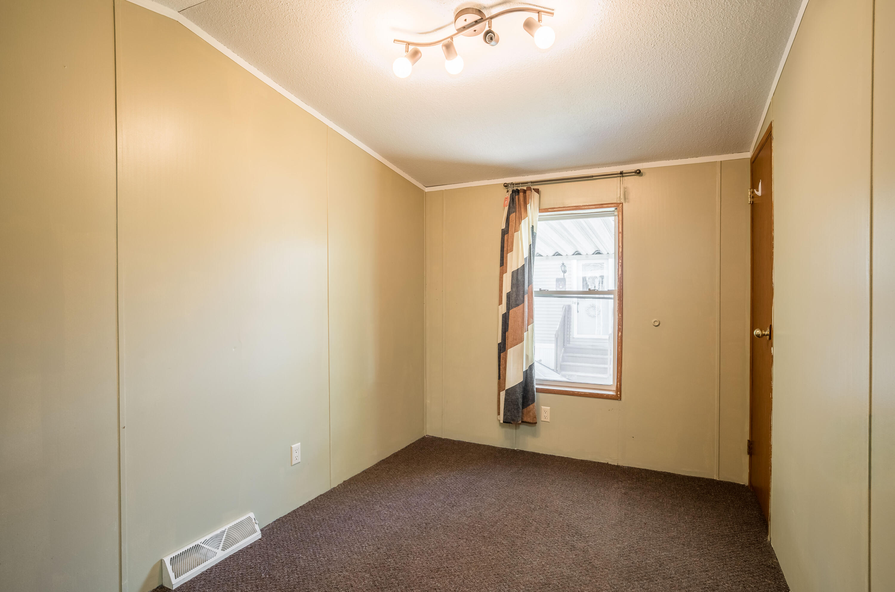 1112 Hazel Nut Lane, Sidney, Ohio 45365