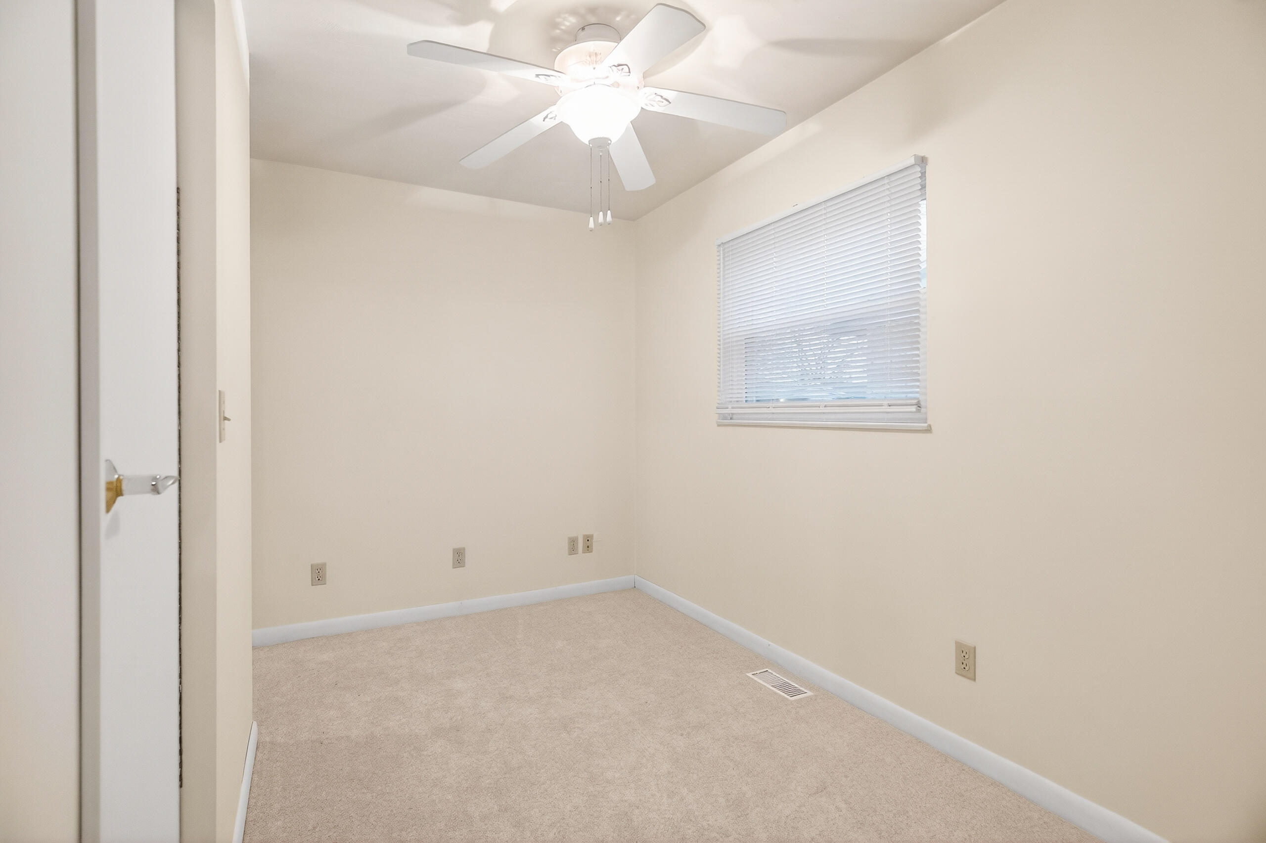 1843 Robert Place, Sidney, Ohio 45365