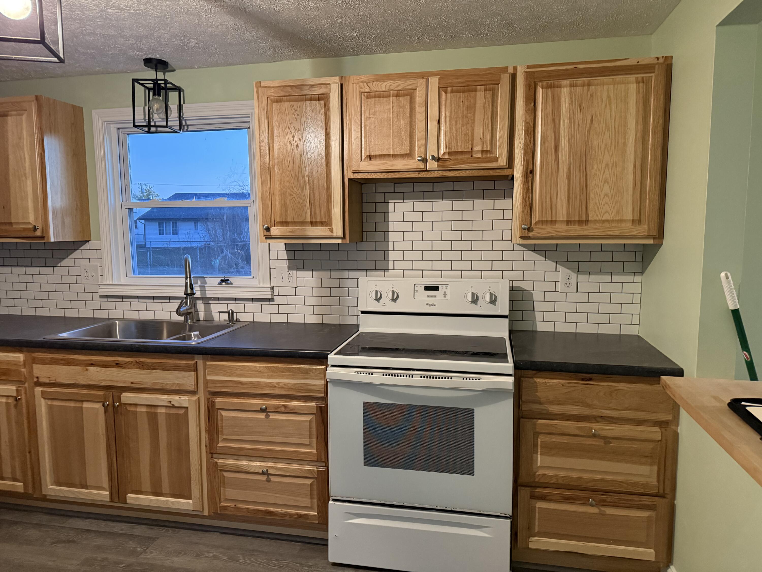 1821 Wilshire Drive, Piqua, Ohio 45356