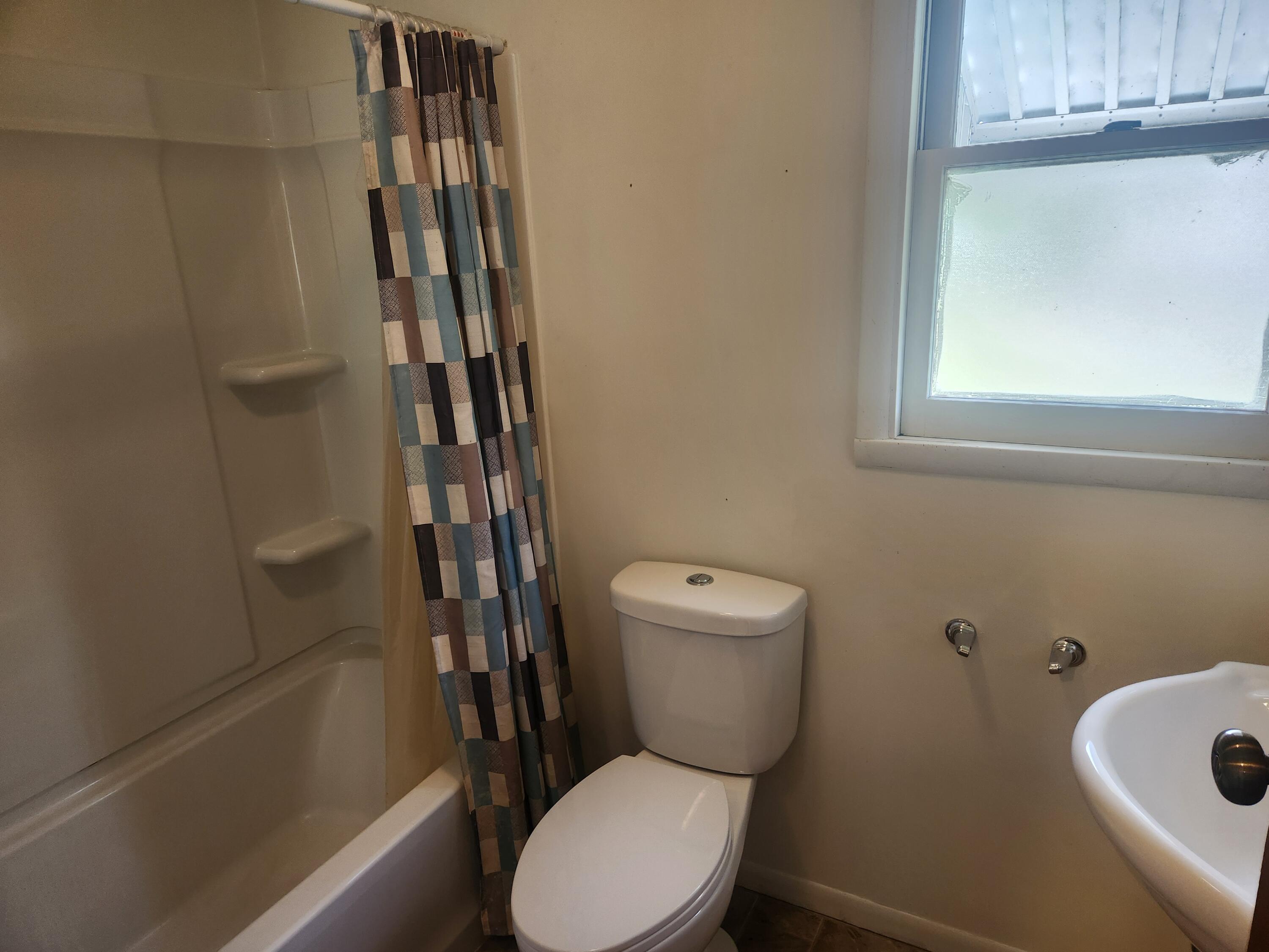 77 Canal Street, Montezuma, Ohio 45866