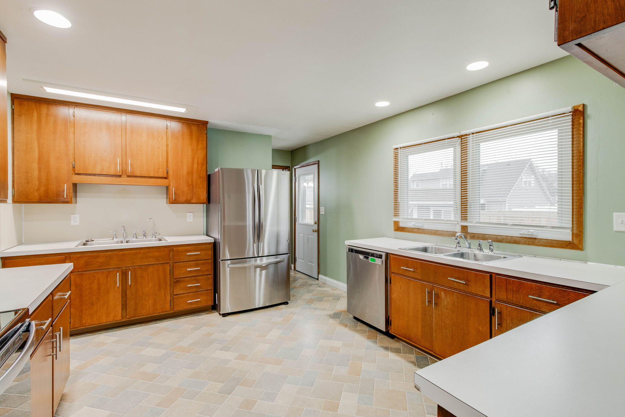 909 Clover Lane, Celina, Ohio 45822