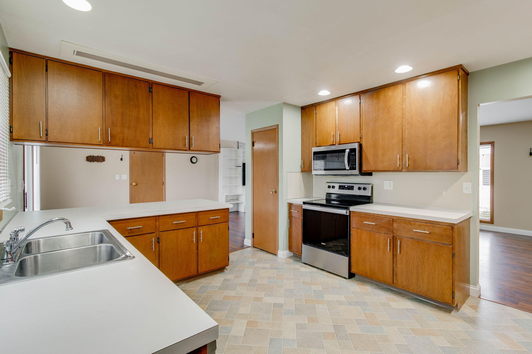 909 Clover Lane, Celina, Ohio 45822