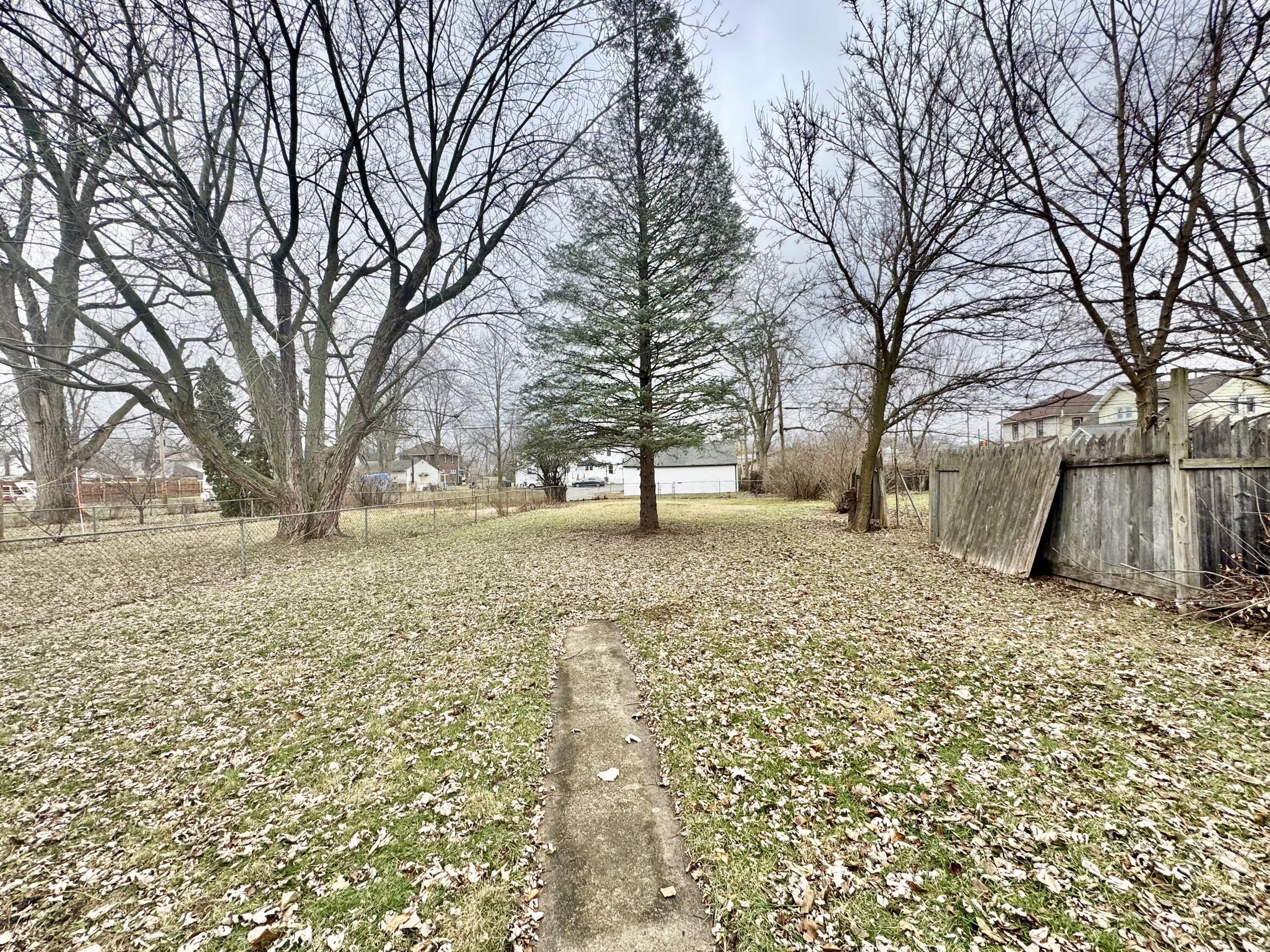 1041 Elizabeth Street, Lima, Ohio 45801