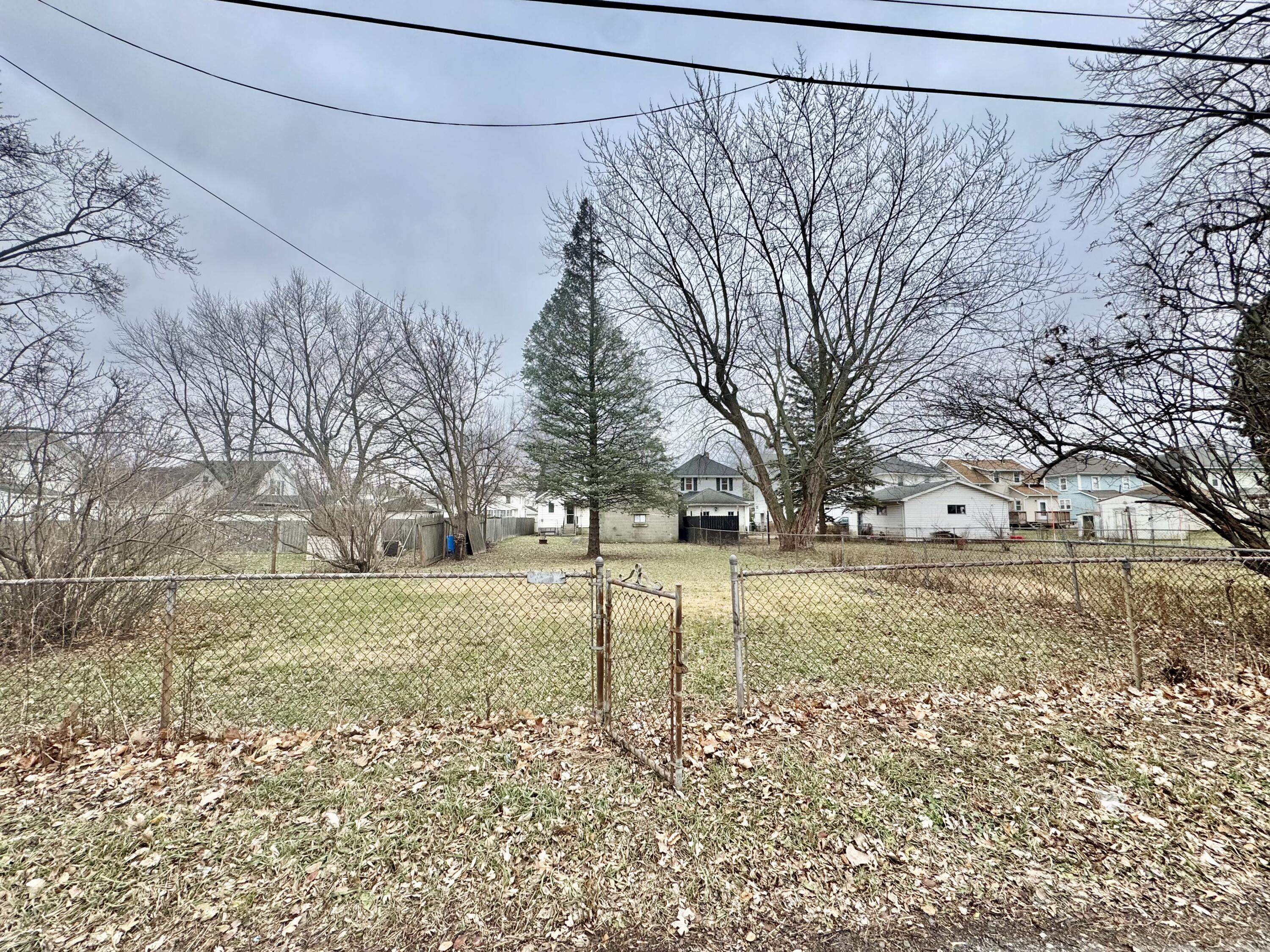 1041 Elizabeth Street, Lima, Ohio 45801