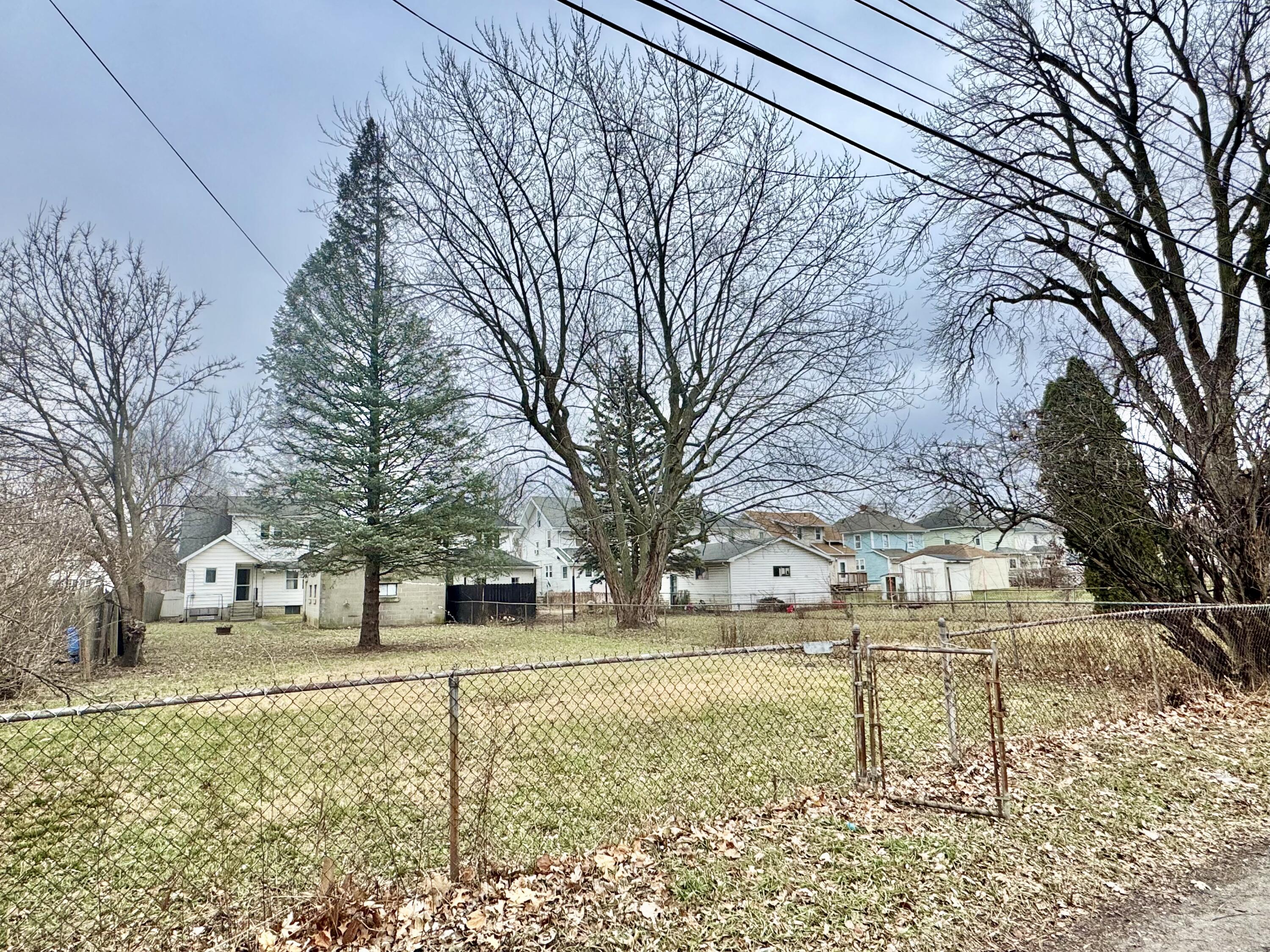 1041 Elizabeth Street, Lima, Ohio 45801