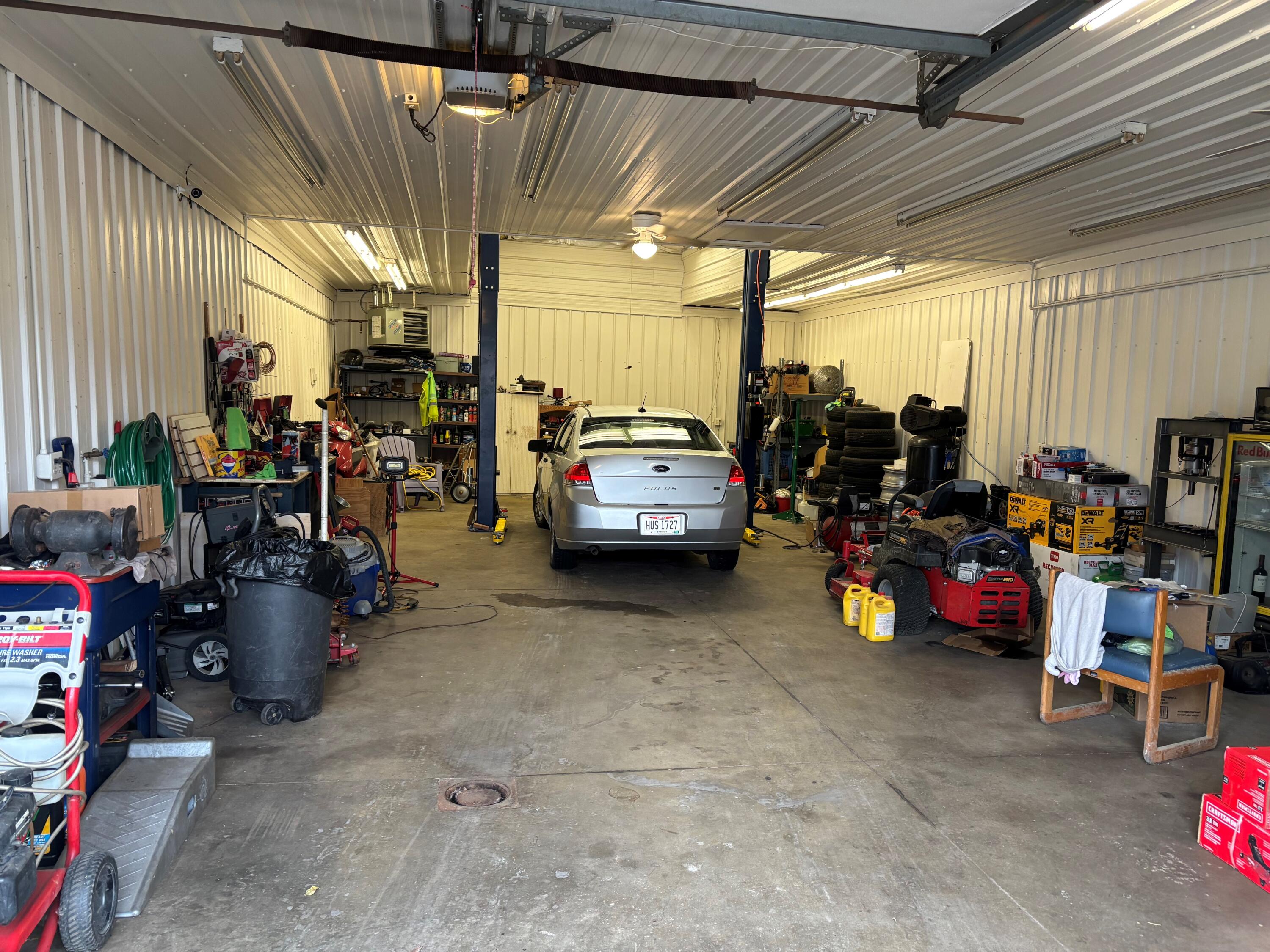 1235 Burnett Road, Springfield, Ohio 45505