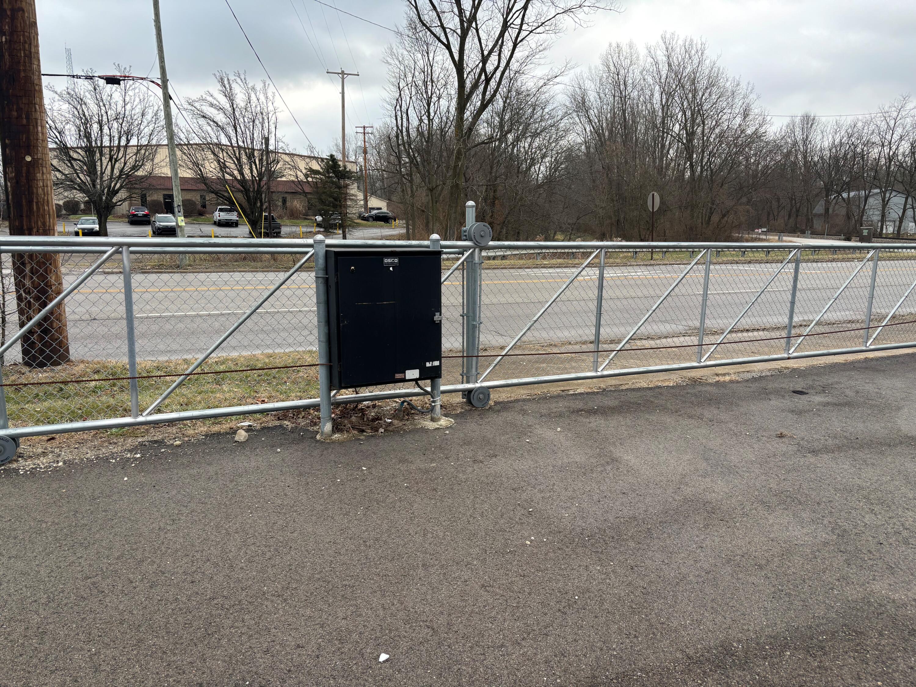 1235 Burnett Road, Springfield, Ohio 45505