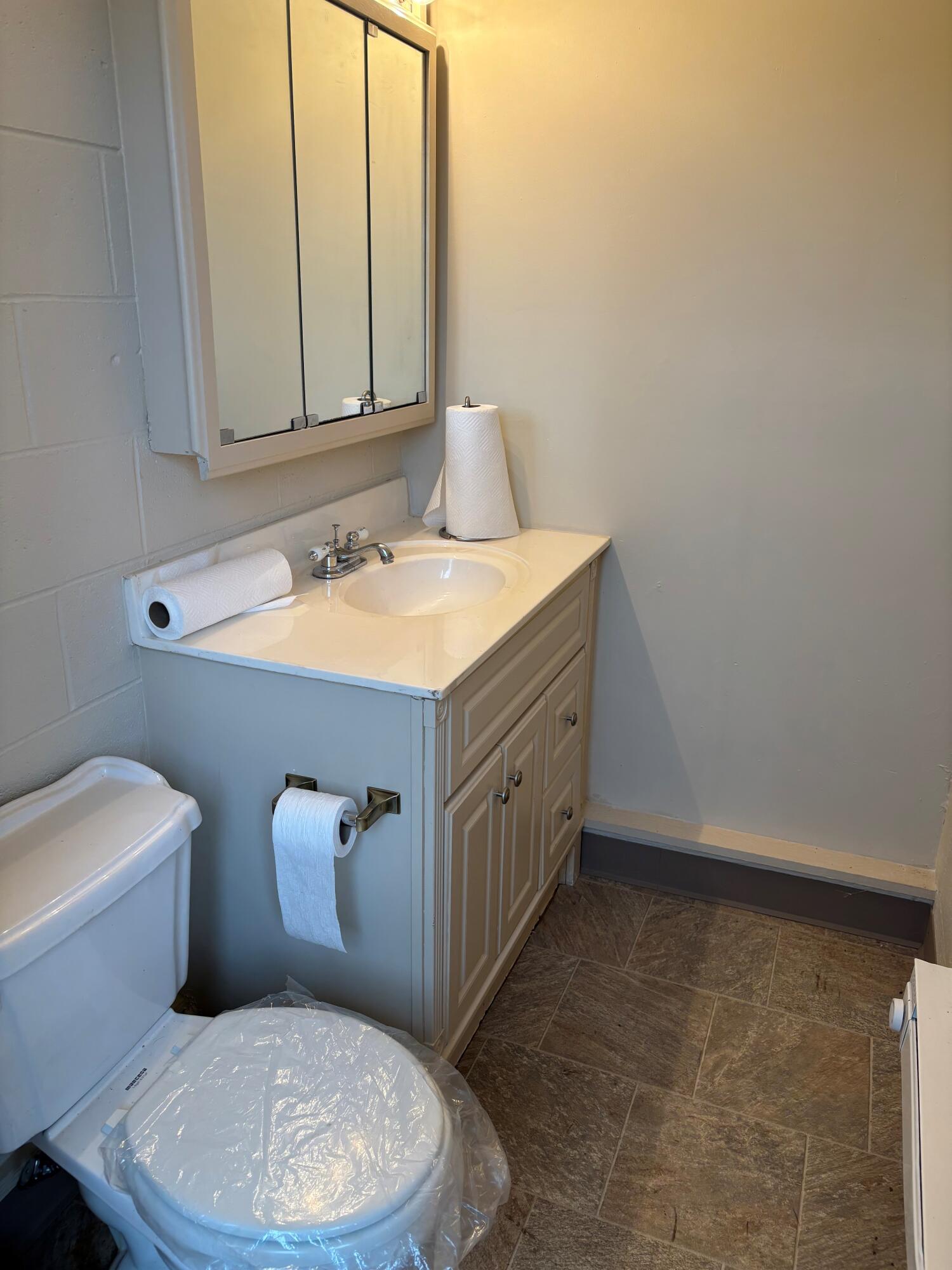 1235 Burnett Road, Springfield, Ohio 45505