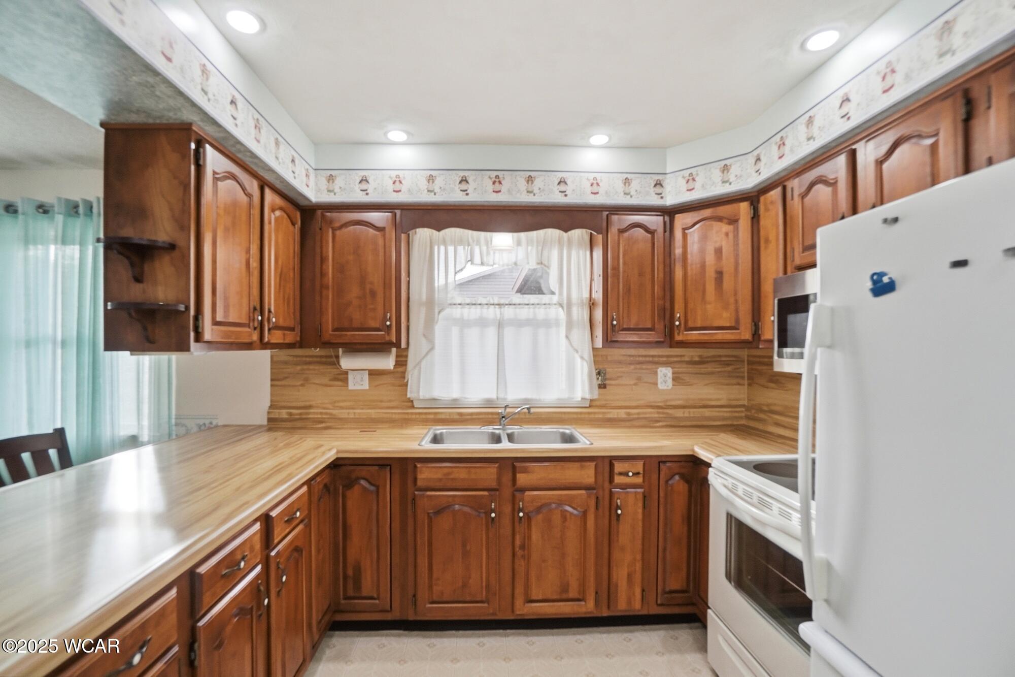 703 Greenbriar Street, Cridersville, Ohio