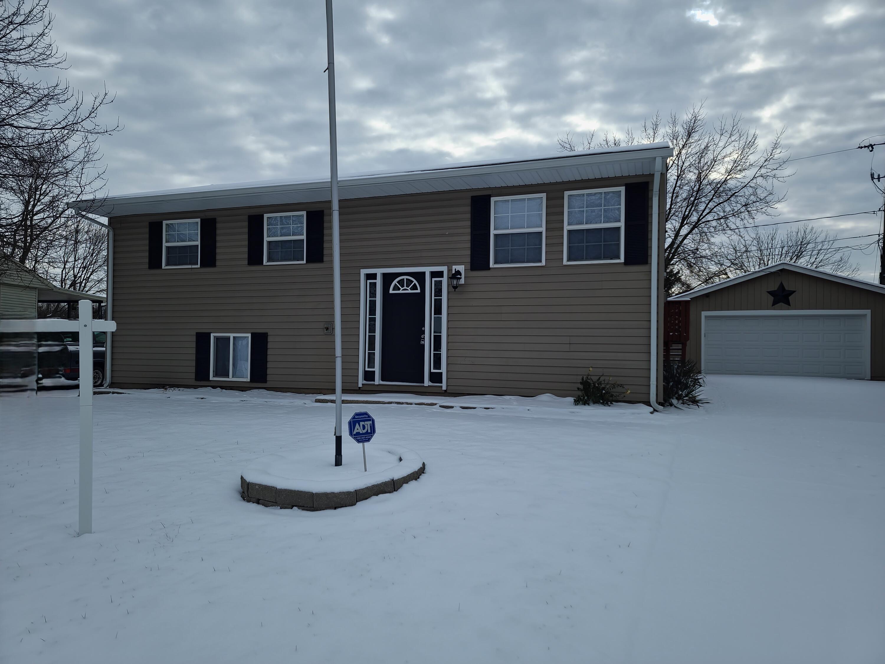 1729 Hocker Avenue, New Carlisle, Ohio 45344