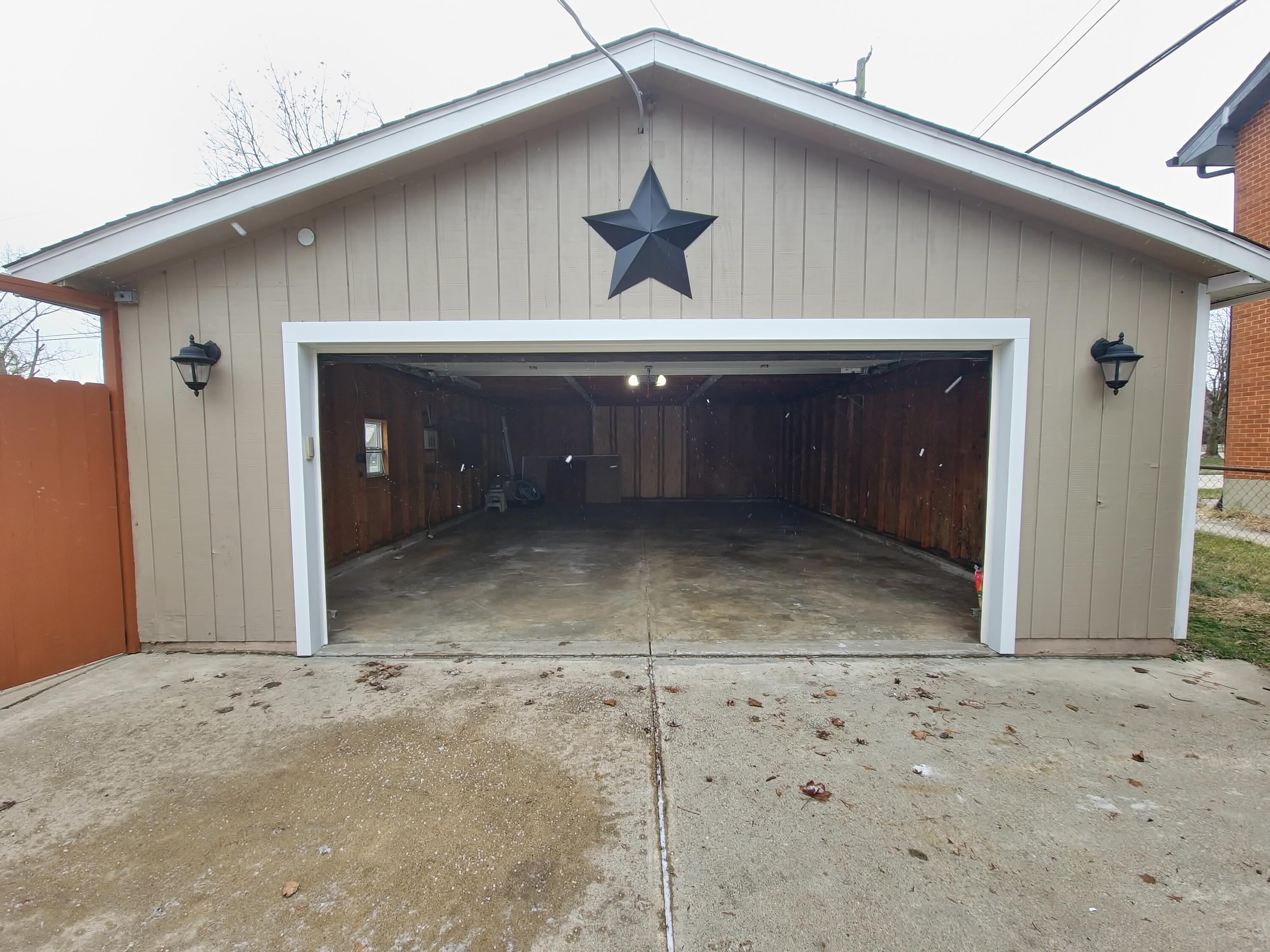 1729 Hocker Avenue, New Carlisle, Ohio 45344